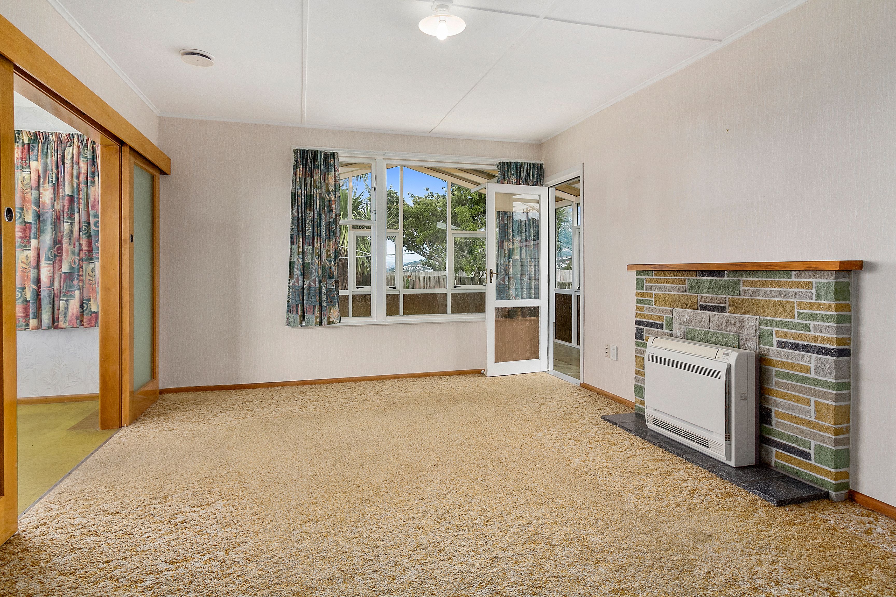 25 Cotswold Crescent, Newlands, Wellington City