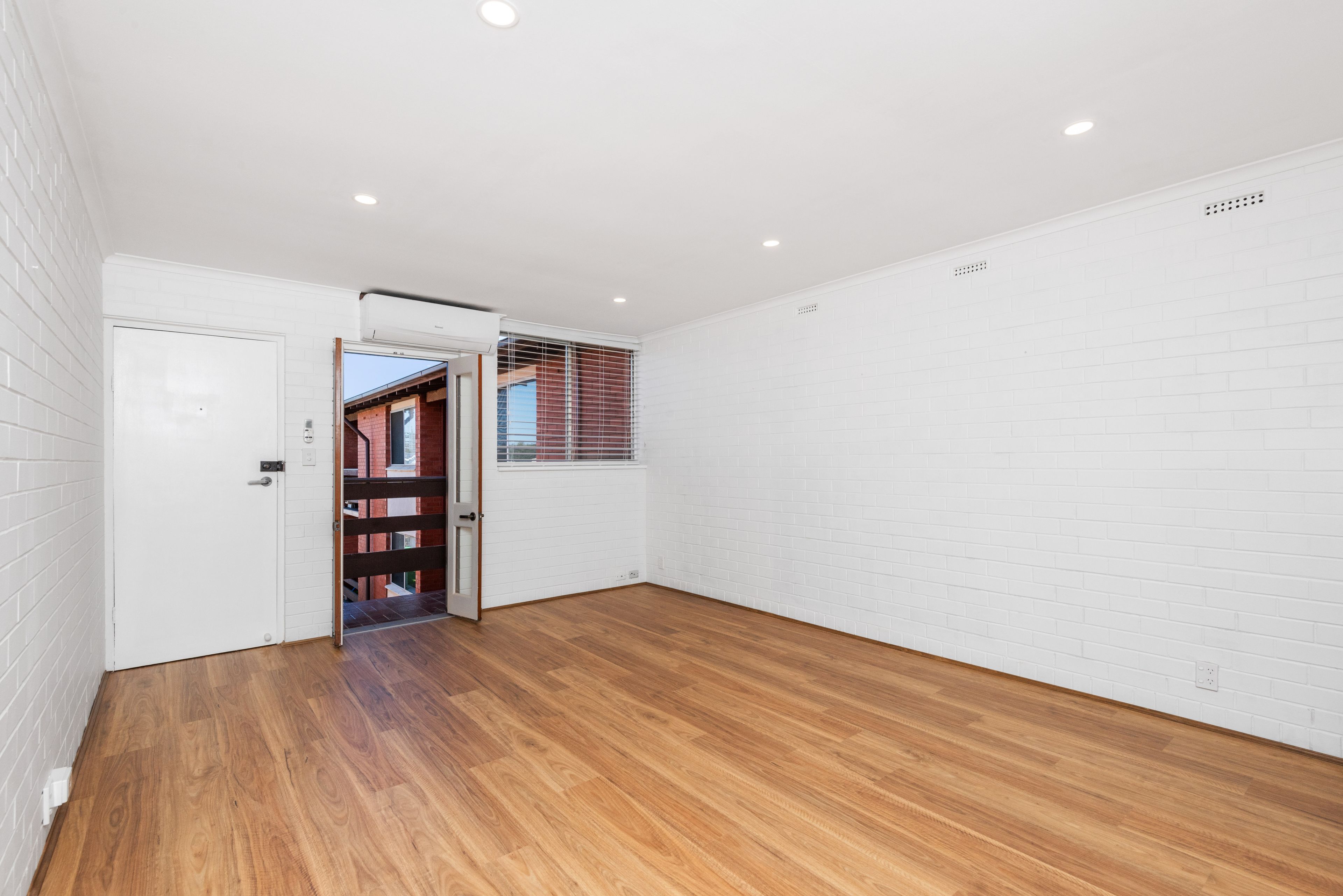 16/1 Ramsgate Street, Glenelg South, SA 5045