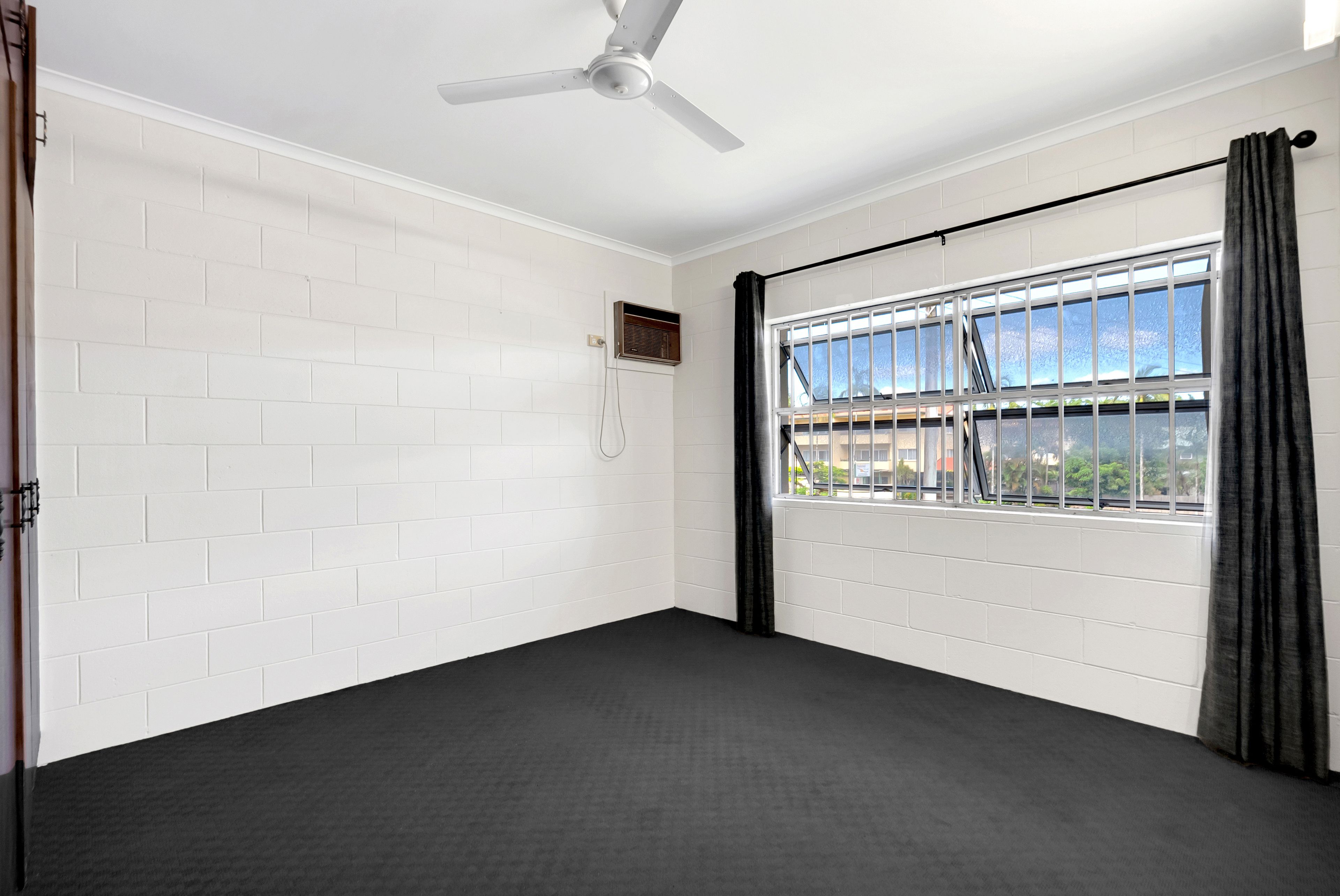 8/247 Sheridan Street — photo 4 of 6