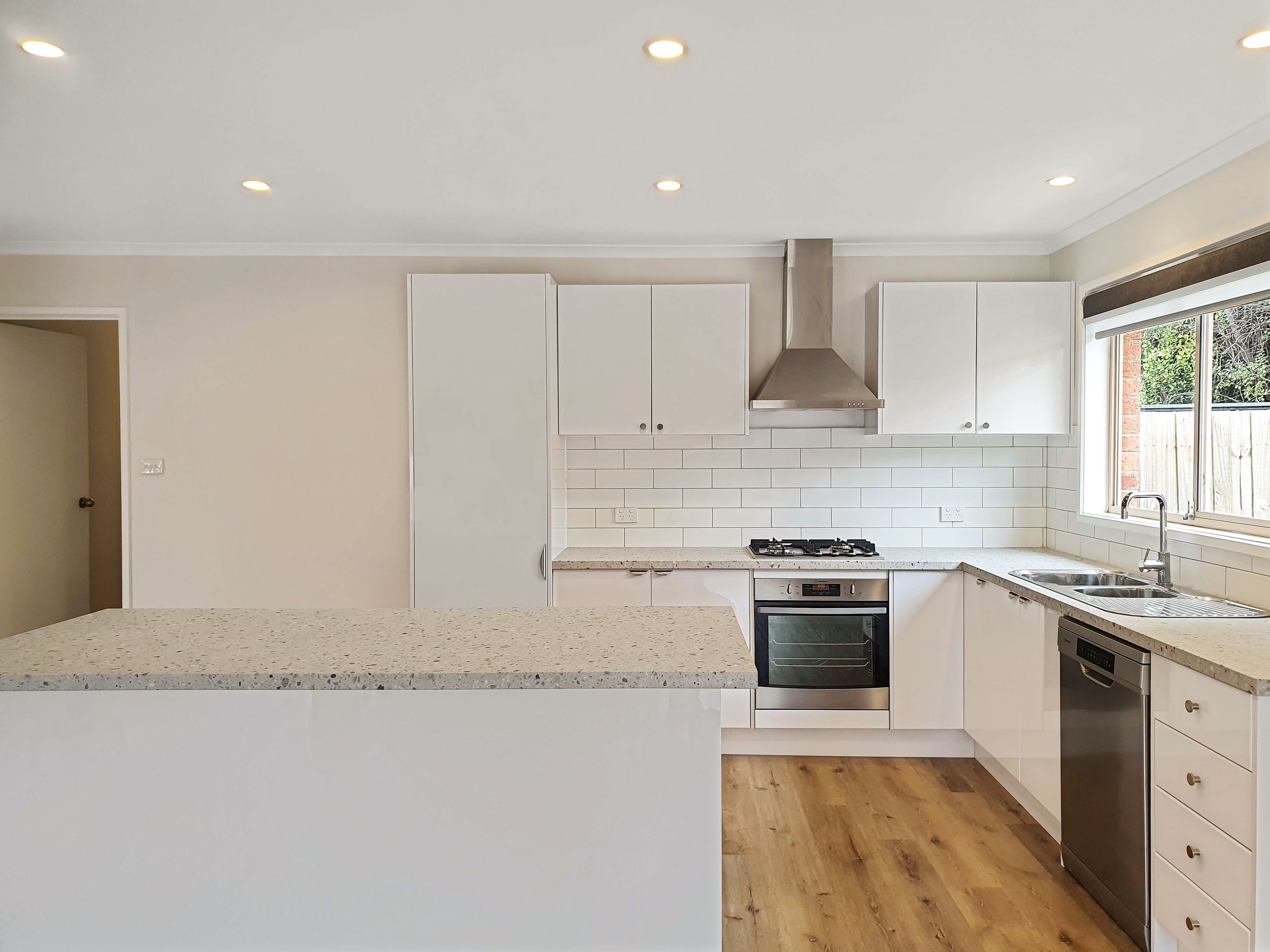 2/168 Thornhill Road, Highton, VIC 3216