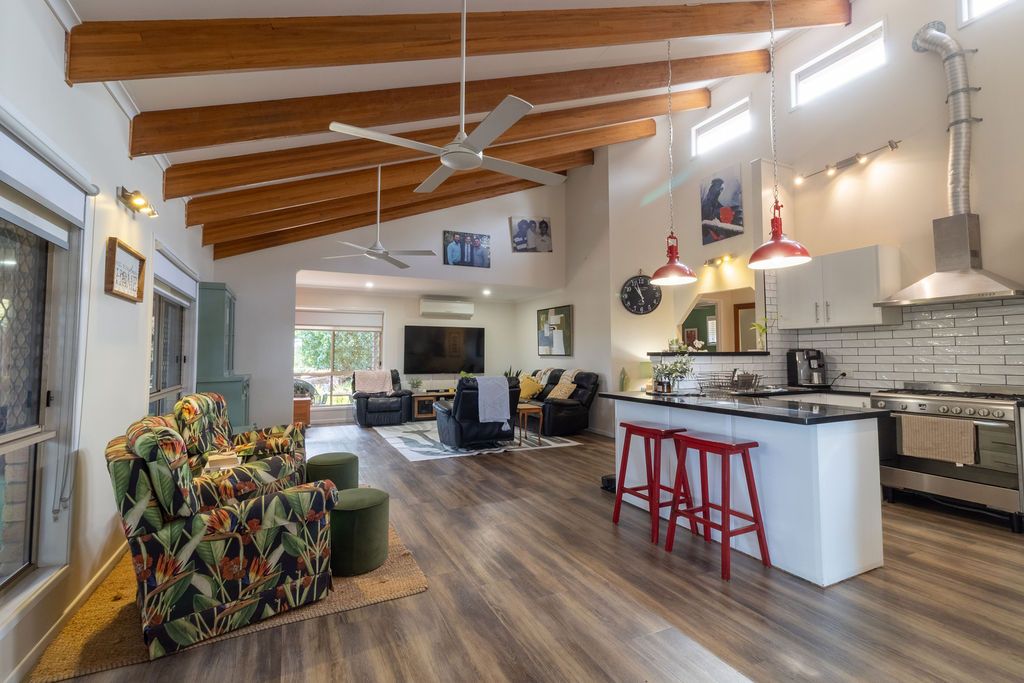 56 Valley View Drive — photo 5 of 21