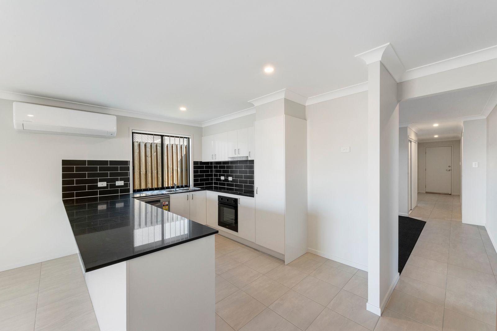 34 Barnyard Drive, Park Ridge, QLD 4125
