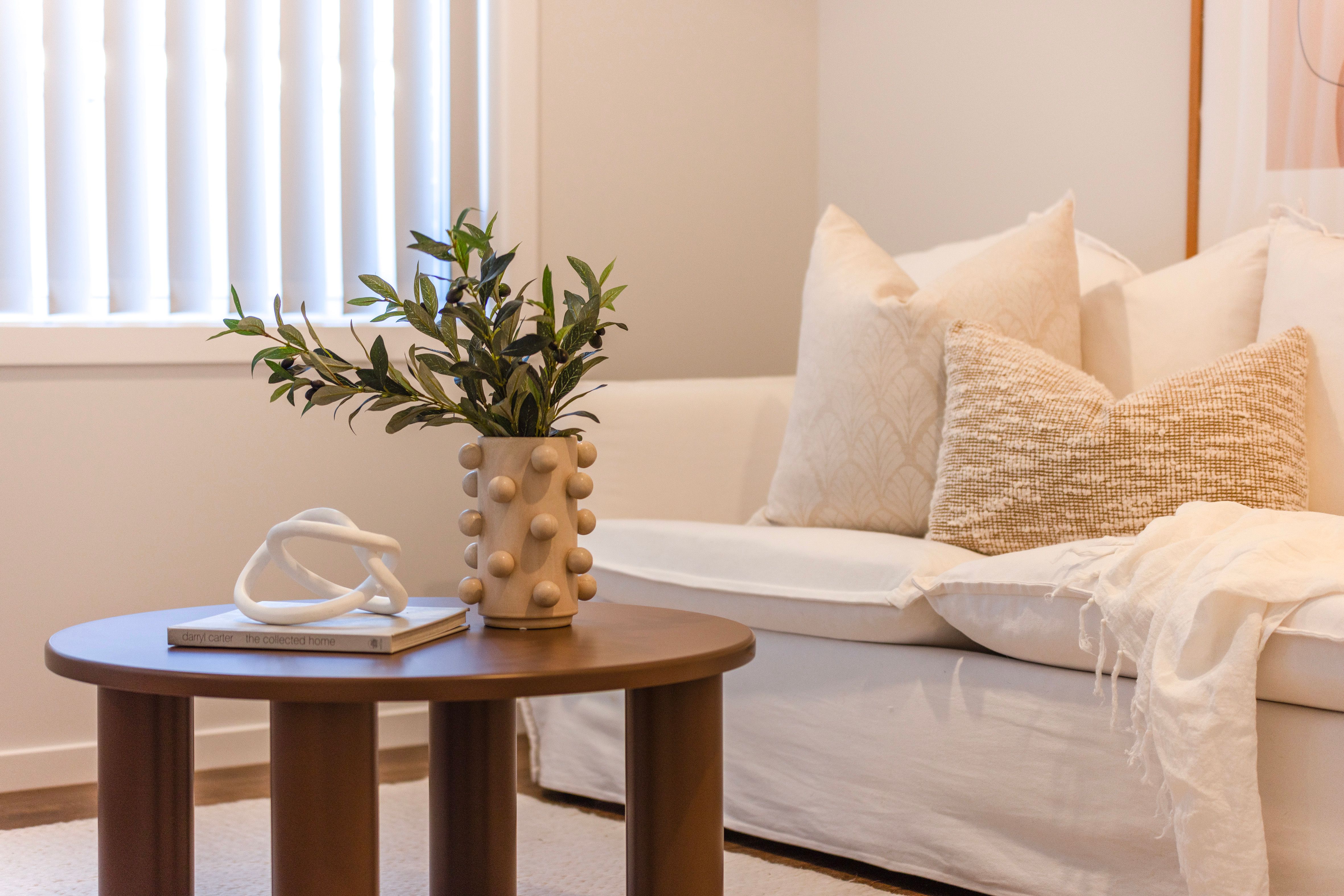 102 Caladenia Crescent — photo 10 of 20