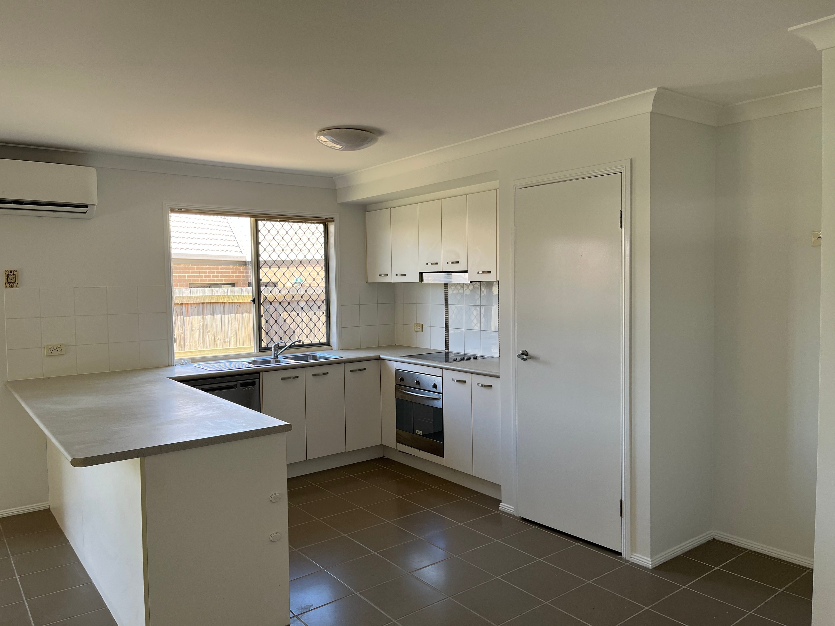 7 Whitlock Drive, Rothwell, QLD 4022