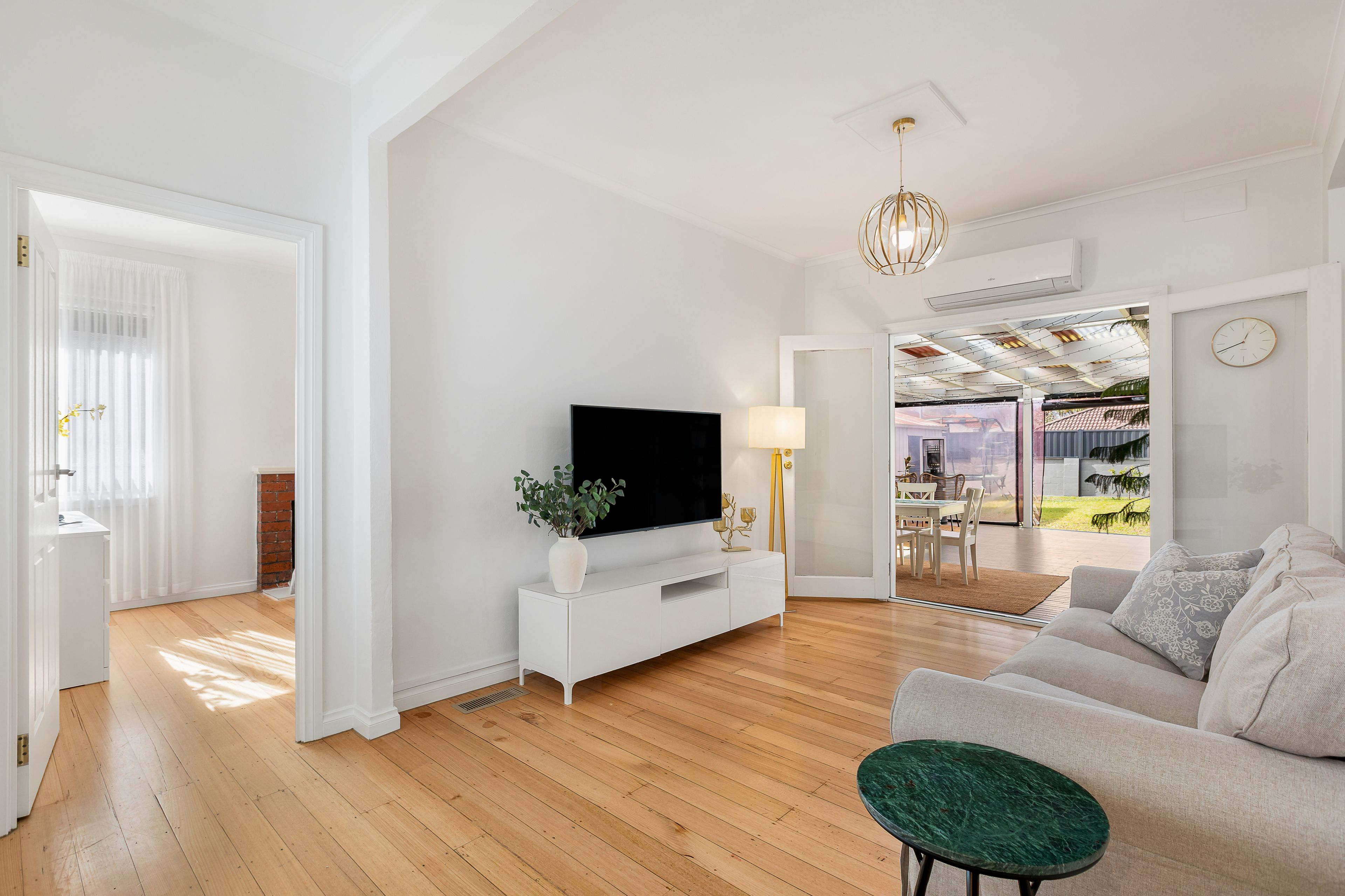 8 Simmonds Street, Hughesdale, VIC 3166