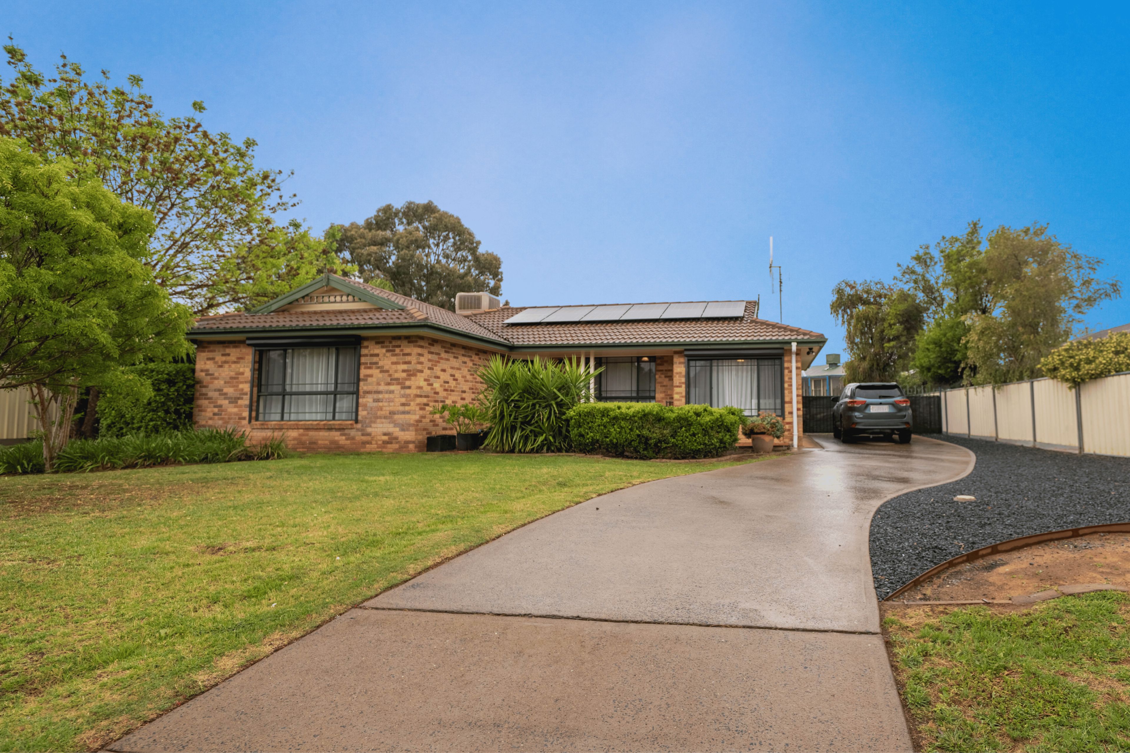 149 Farnell Street — photo from Ray White Parkes