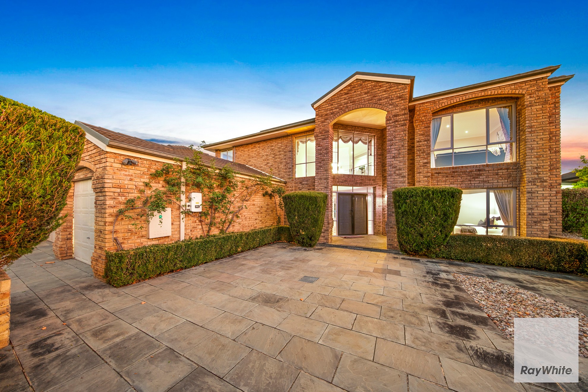 8 Knight Court, Hillside, VIC 3037