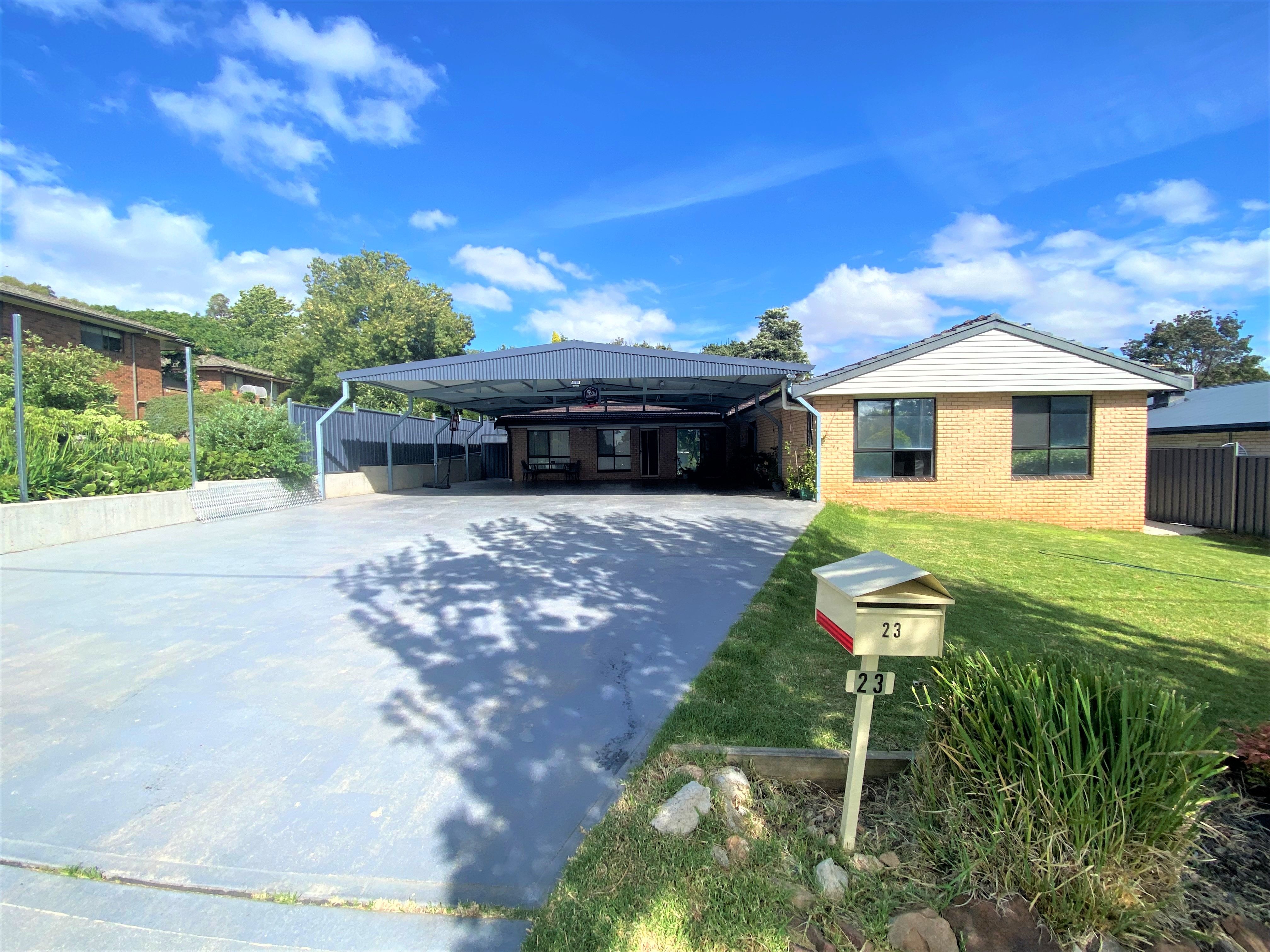 23 Cowper Street, Young NSW 2594