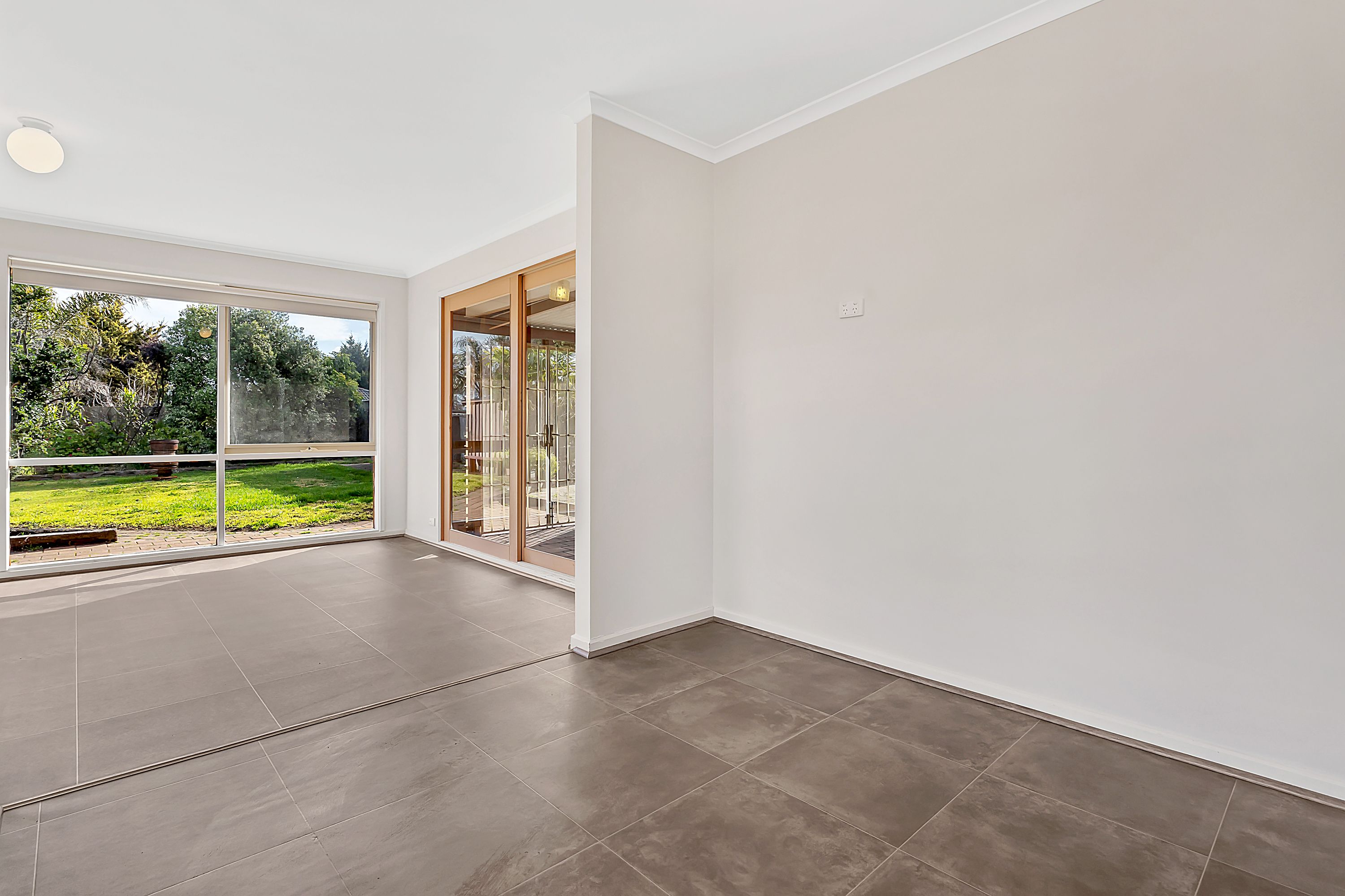 11 Silverton Court — photo 12 of 23
