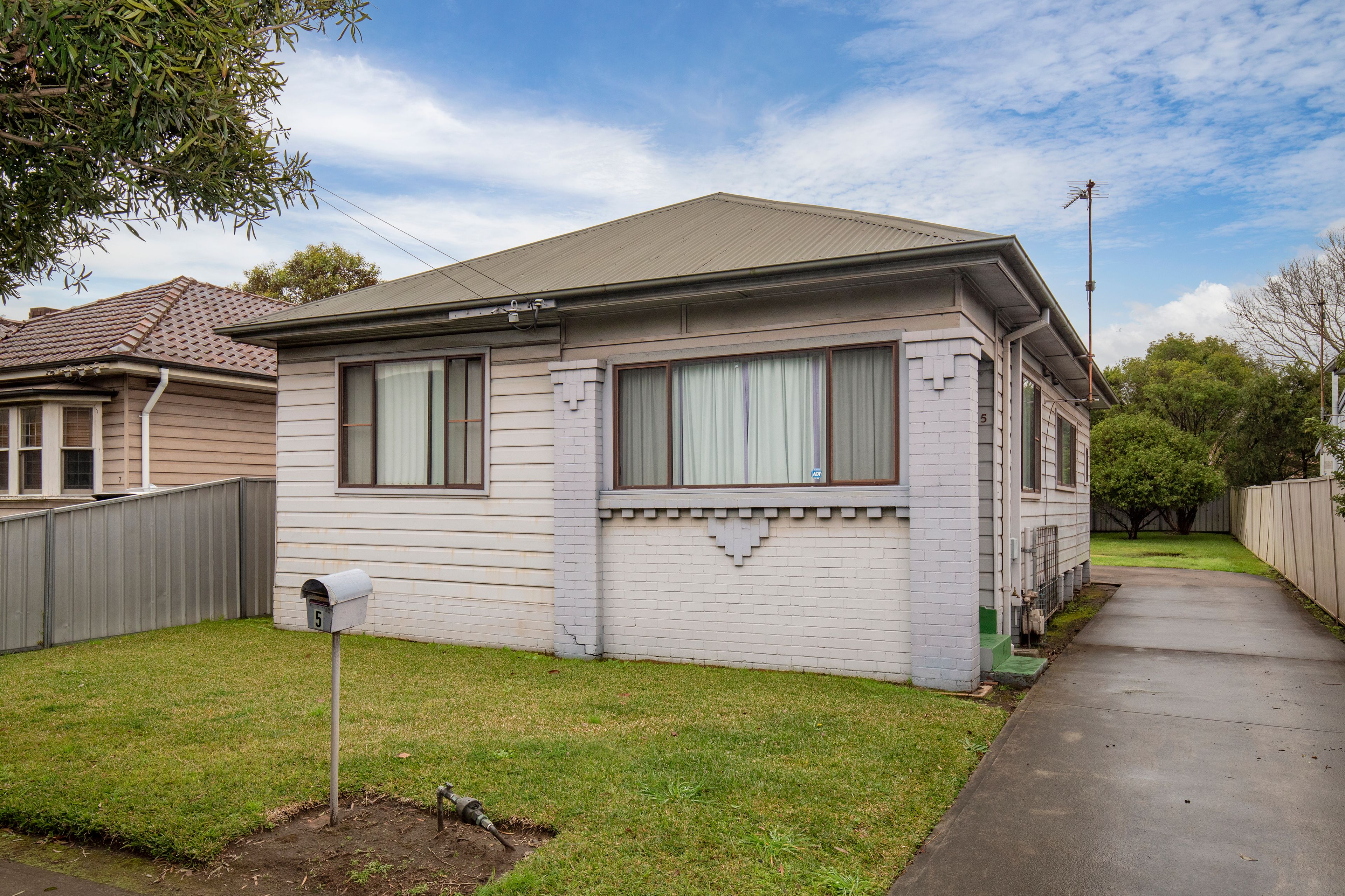5 Maud Street, Mayfield West NSW 2304