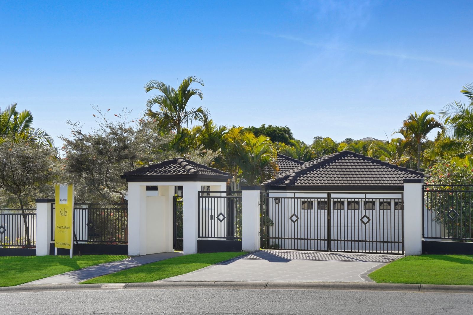 12 Zeller Crescent, Arundel QLD 4214
