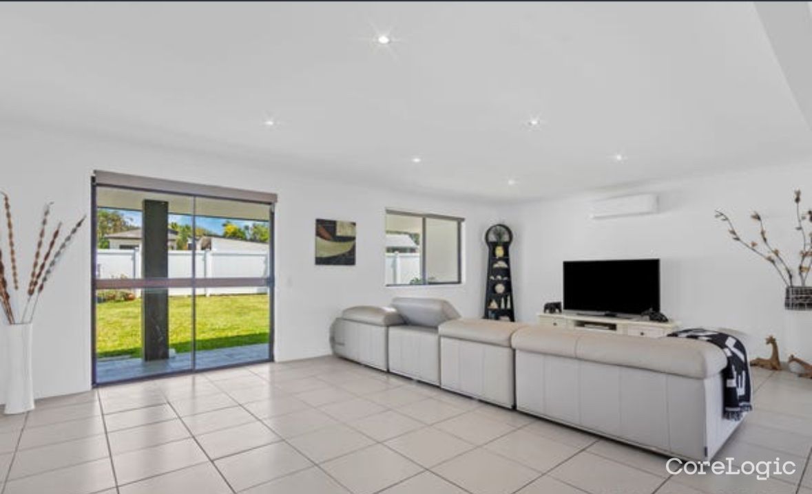 23 Parkes Drive, Helensvale, QLD 4212