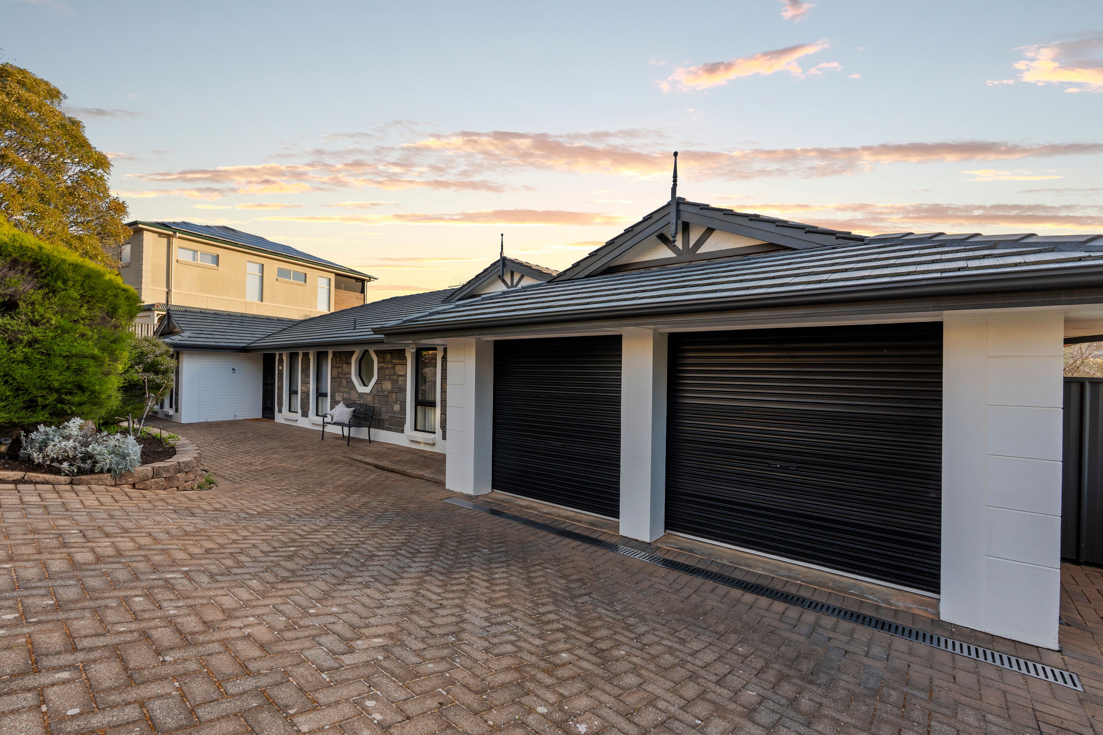 16 Mcleod Court, Greenwith, SA 5125