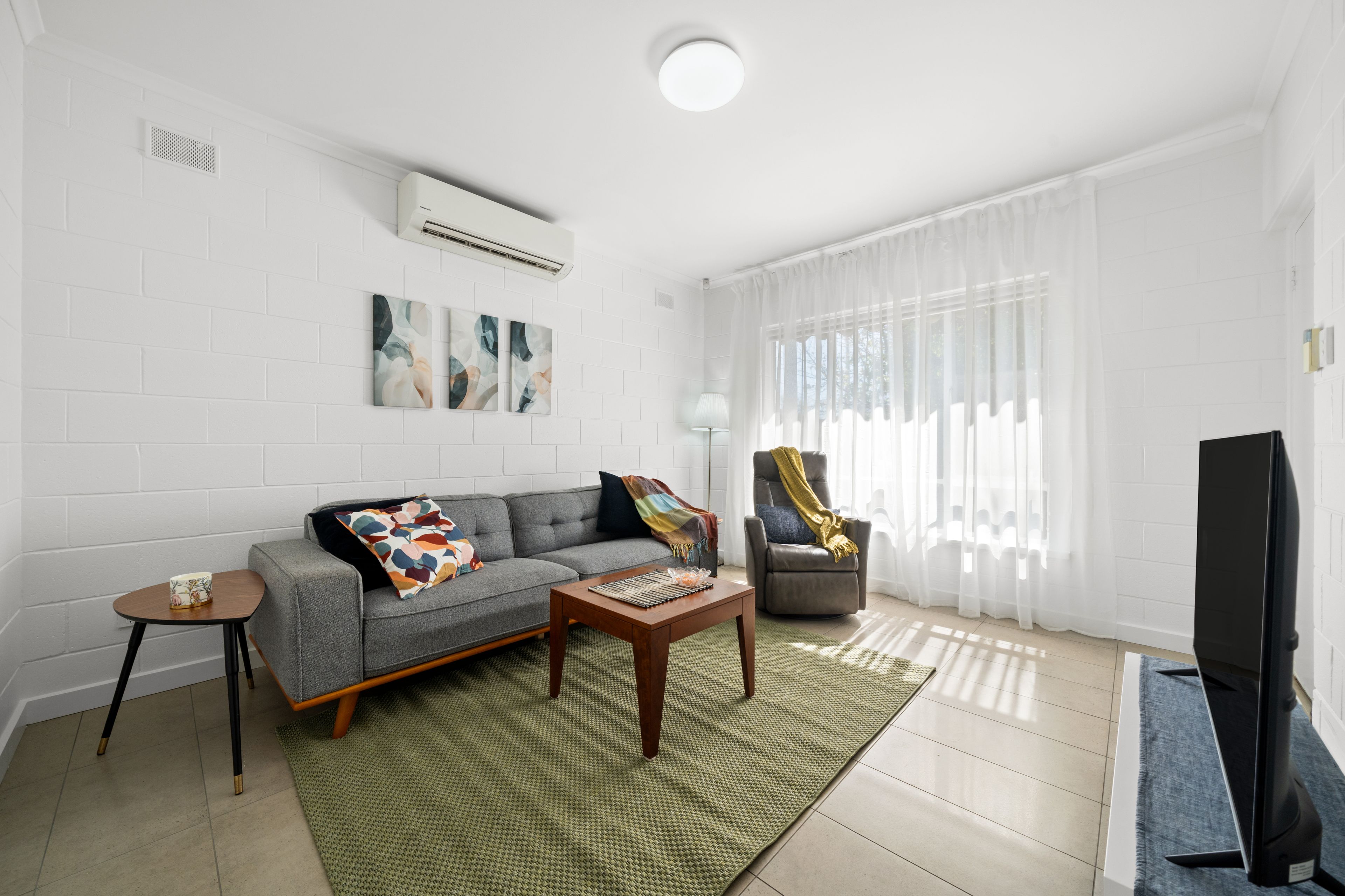 1/37 Dampier Avenue — photo 4 of 21