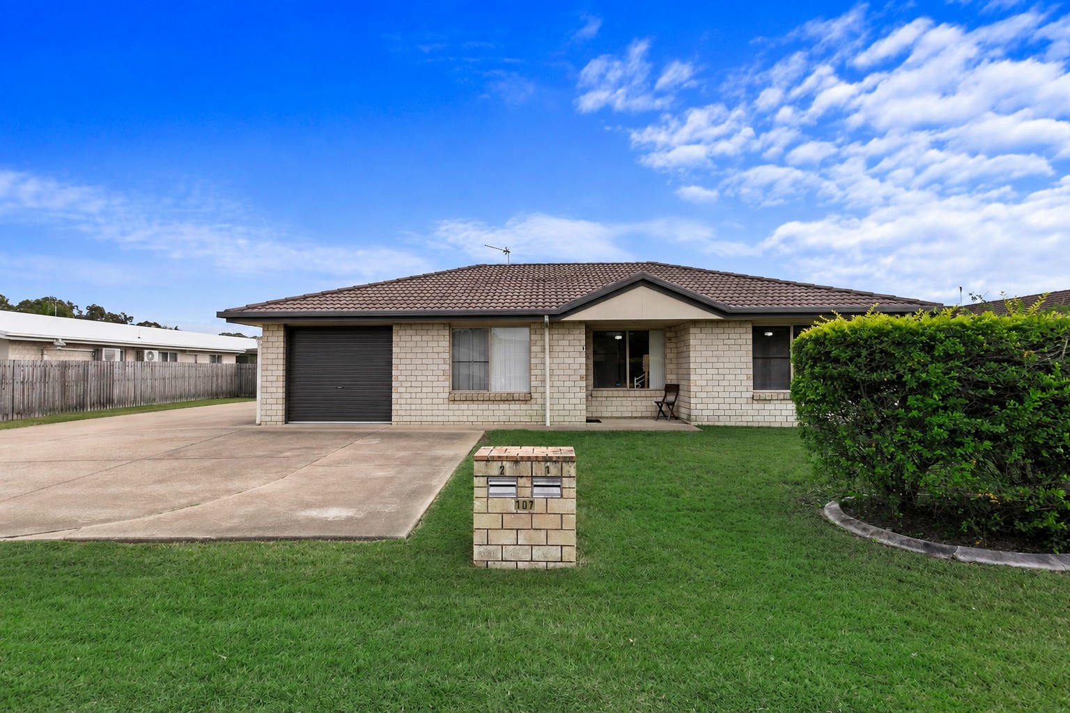 1/107 Nissen Street, Urraween, QLD 4655