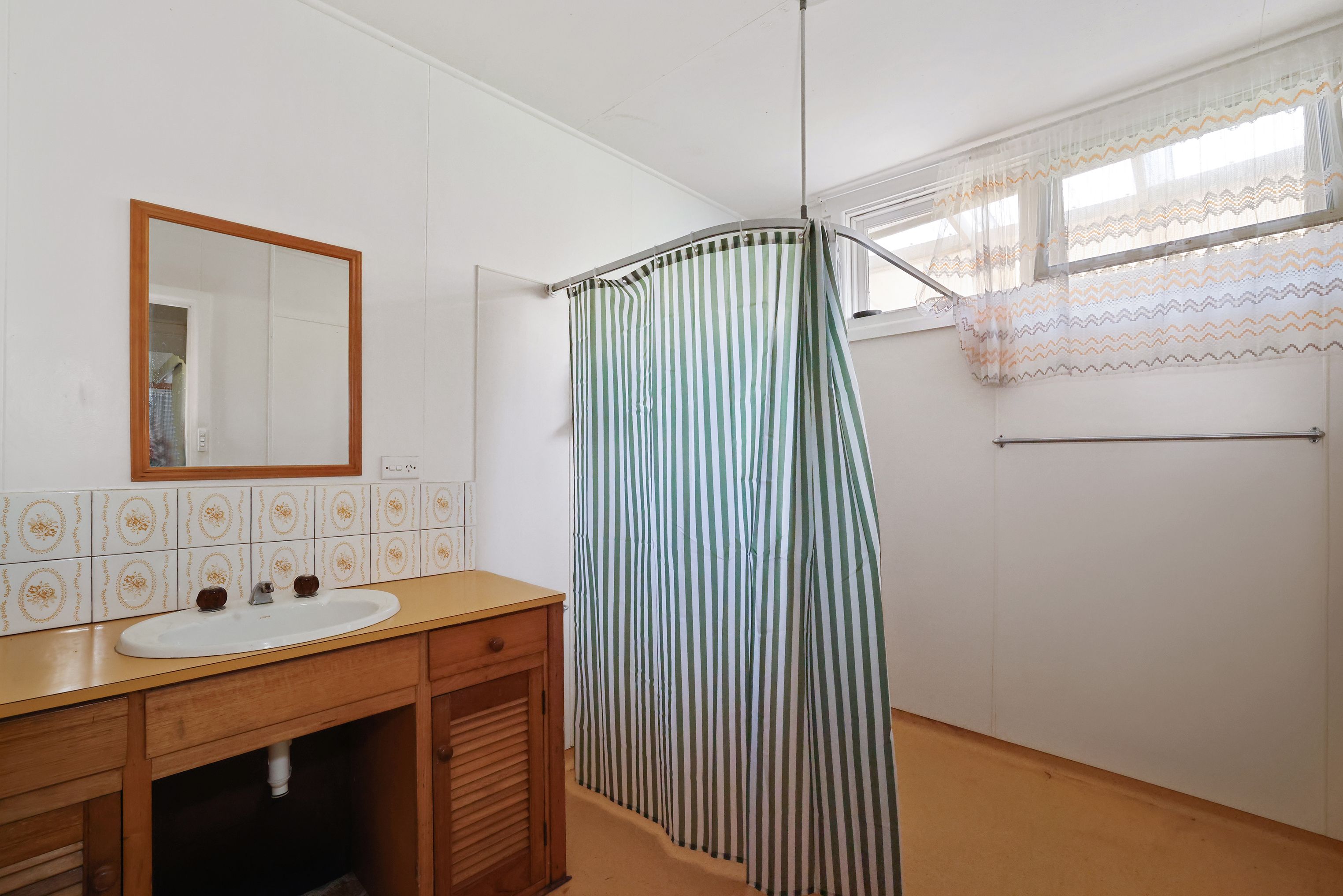 12 Bourke Street — photo 8 of 13