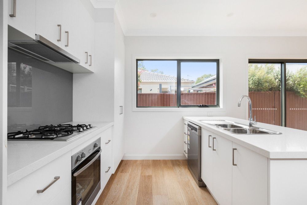 2D Graham Avenue, Kilsyth, VIC 3137
