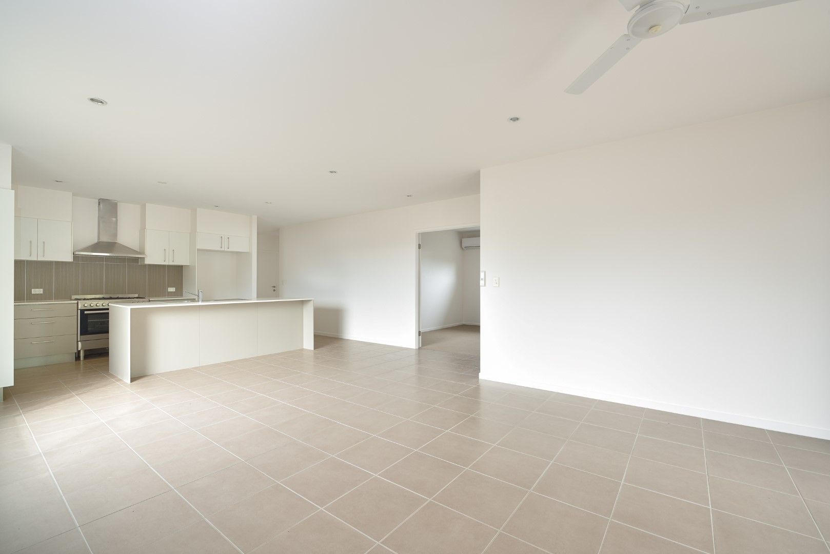 7 Orchard Drive, Kirkwood, QLD 4680
