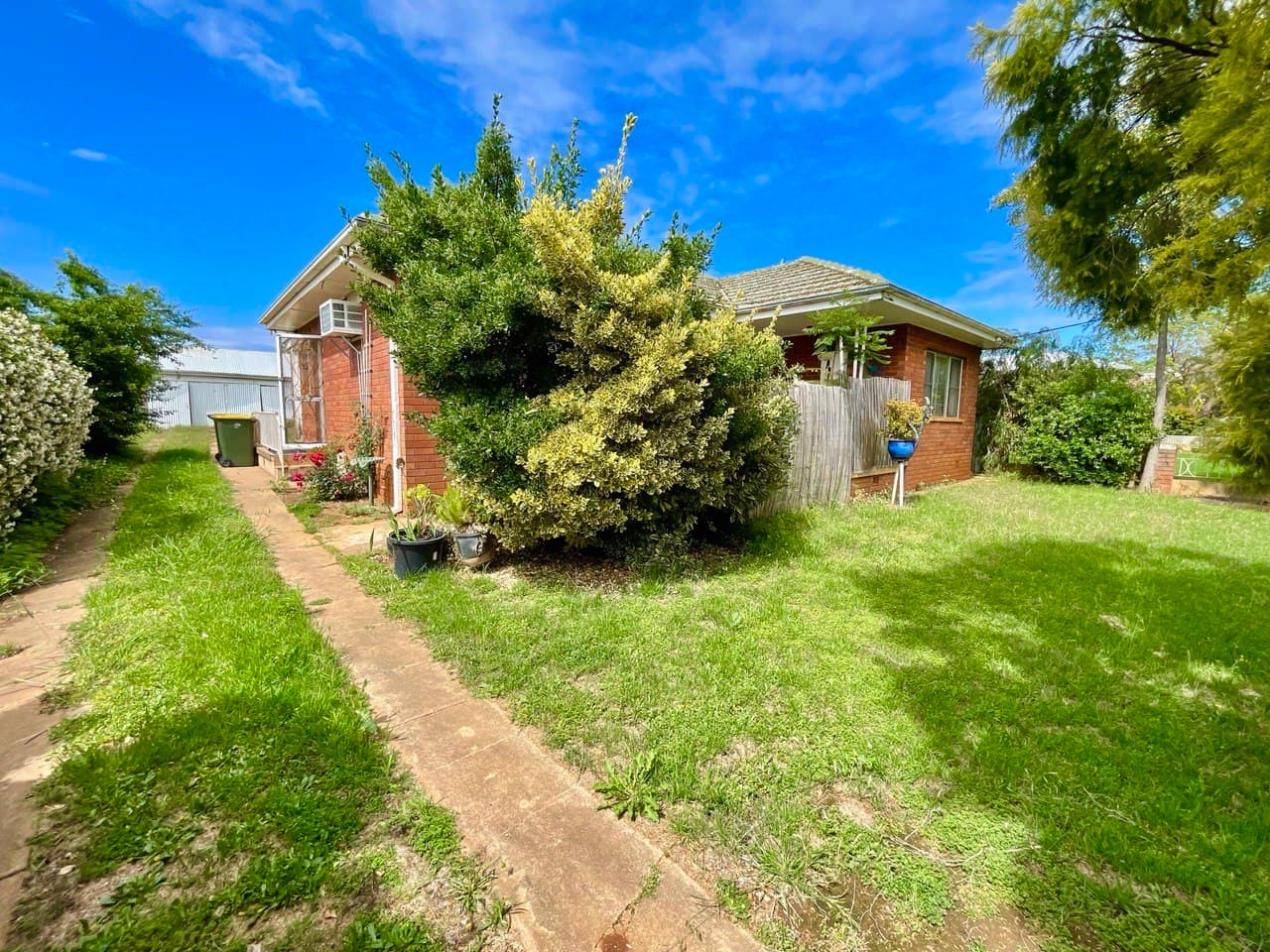 15 Brolgan Road, Parkes, NSW 2870