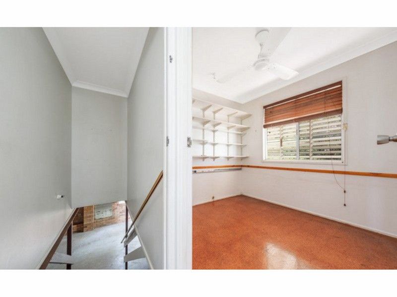 19 Madge Street, Norman Gardens, QLD 4701