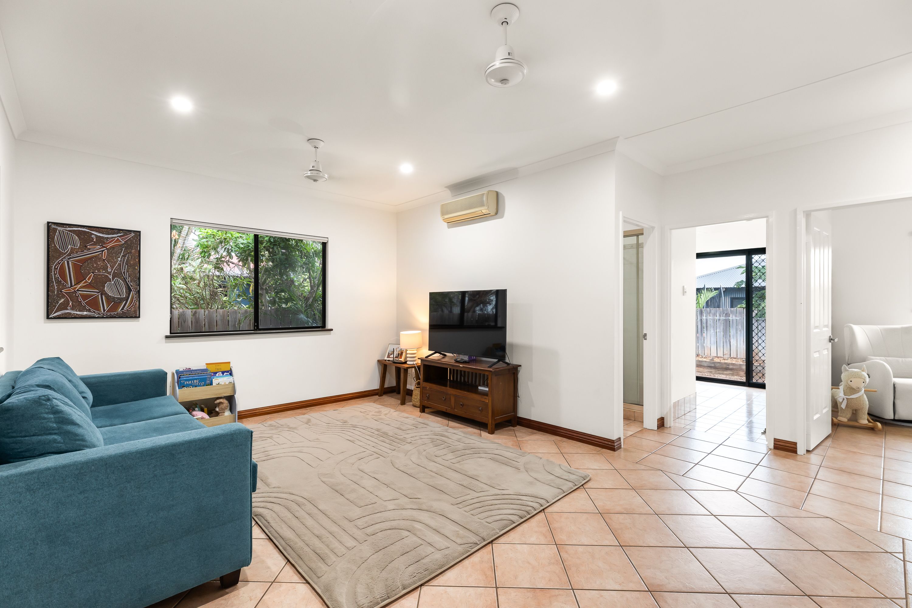 6 Shearwater Crescent — photo 12 of 30