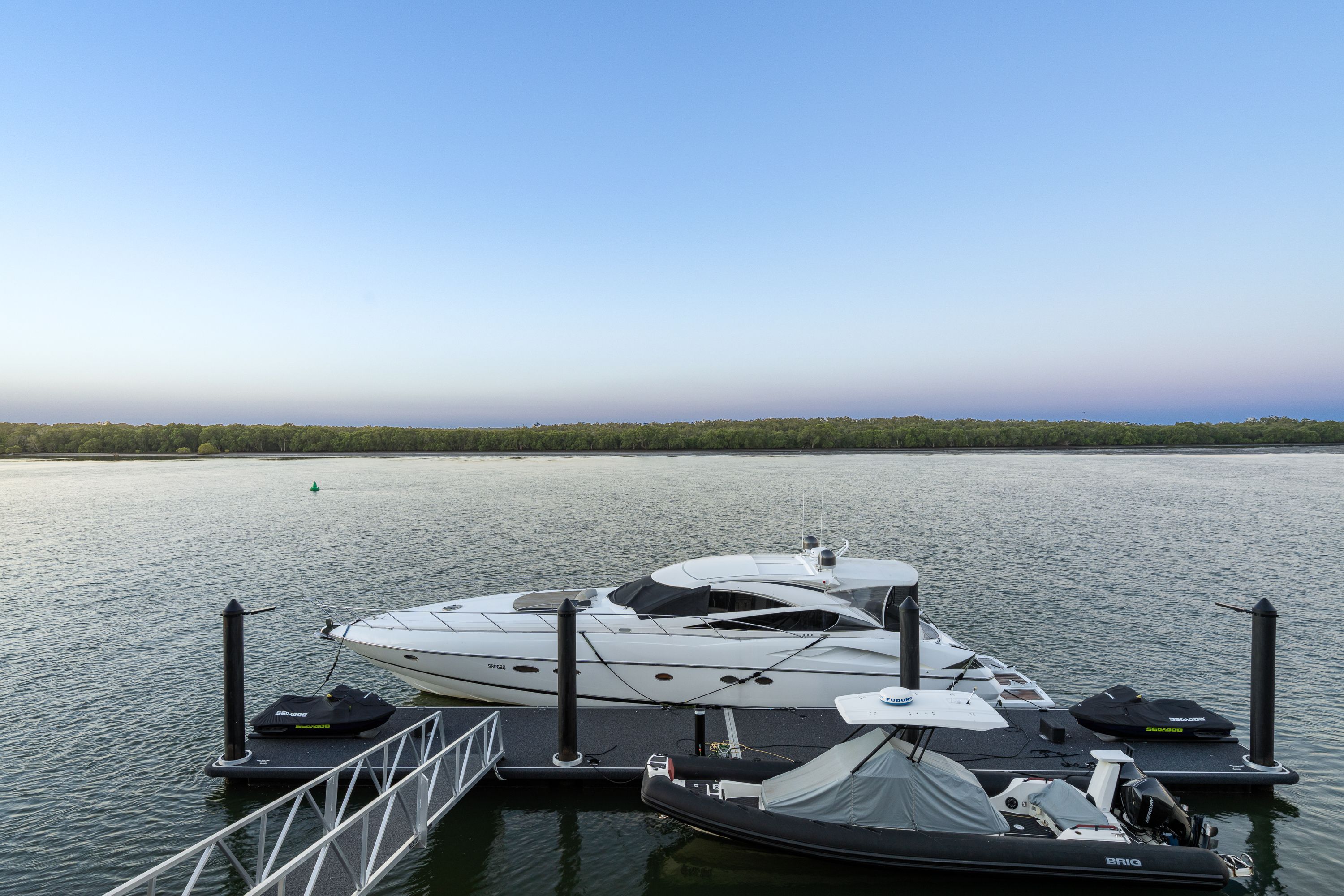 19-21 Hume Parade, Paradise Point, QLD 4216