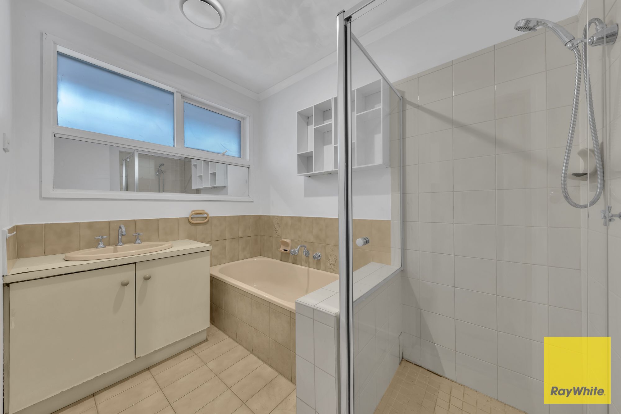 13 Tanilba Street — photo 10 of 11