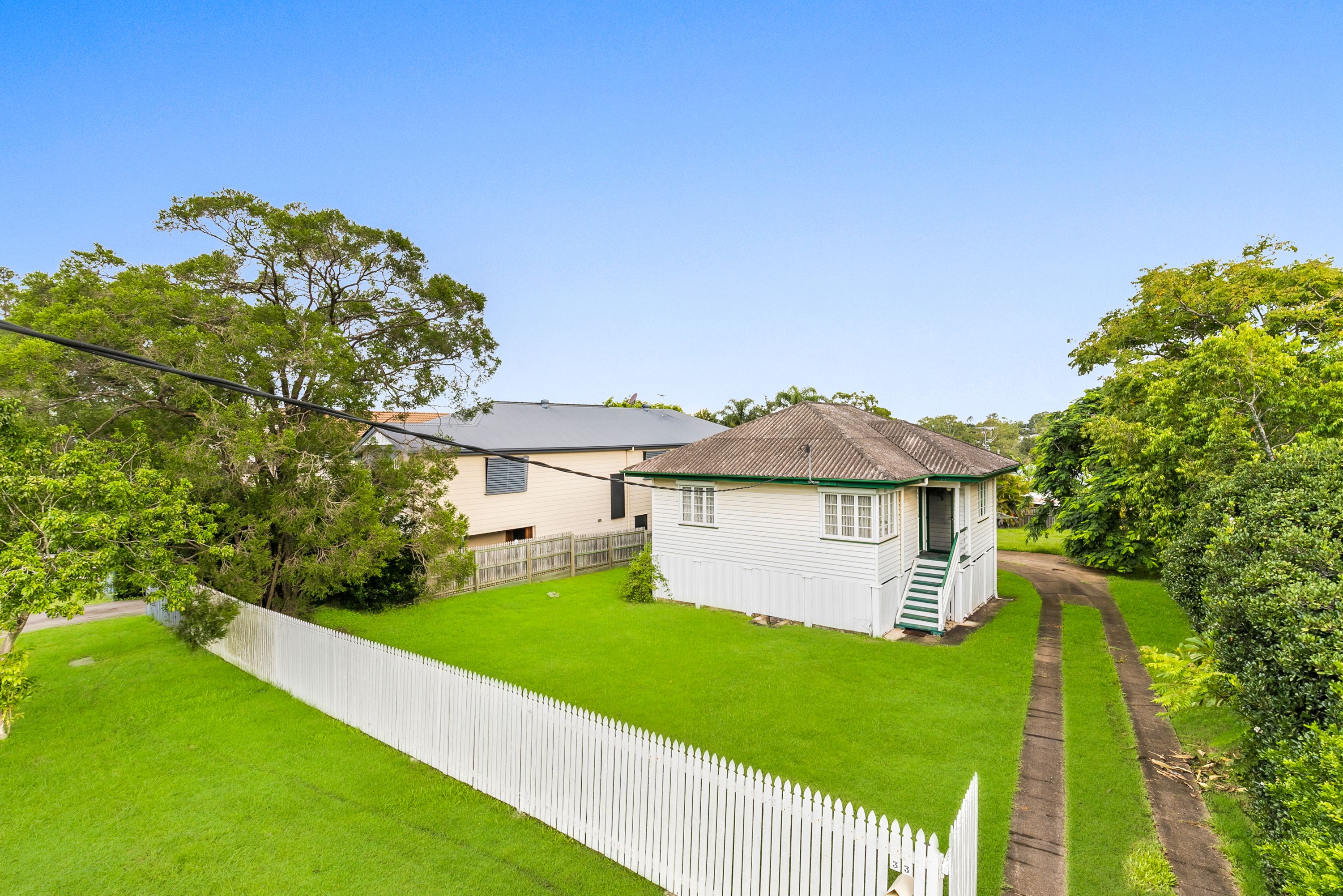 33 Irwin Terrace, Oxley, QLD 4075