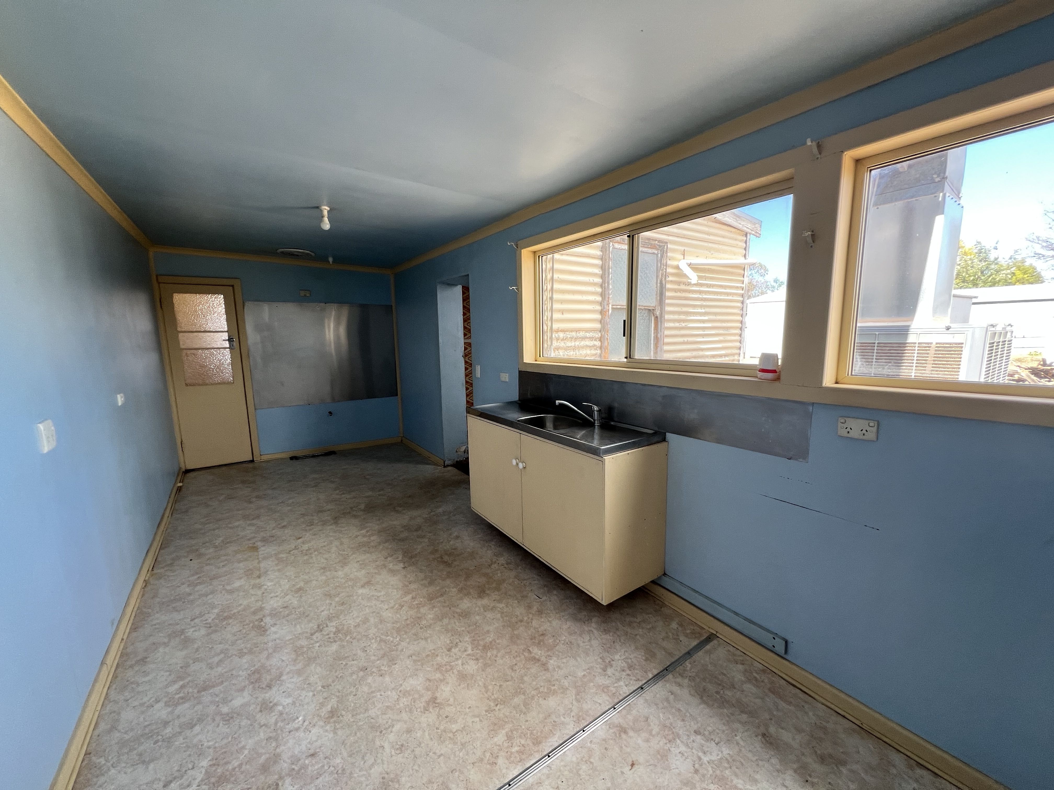 183 Newton Street — photo 9 of 15