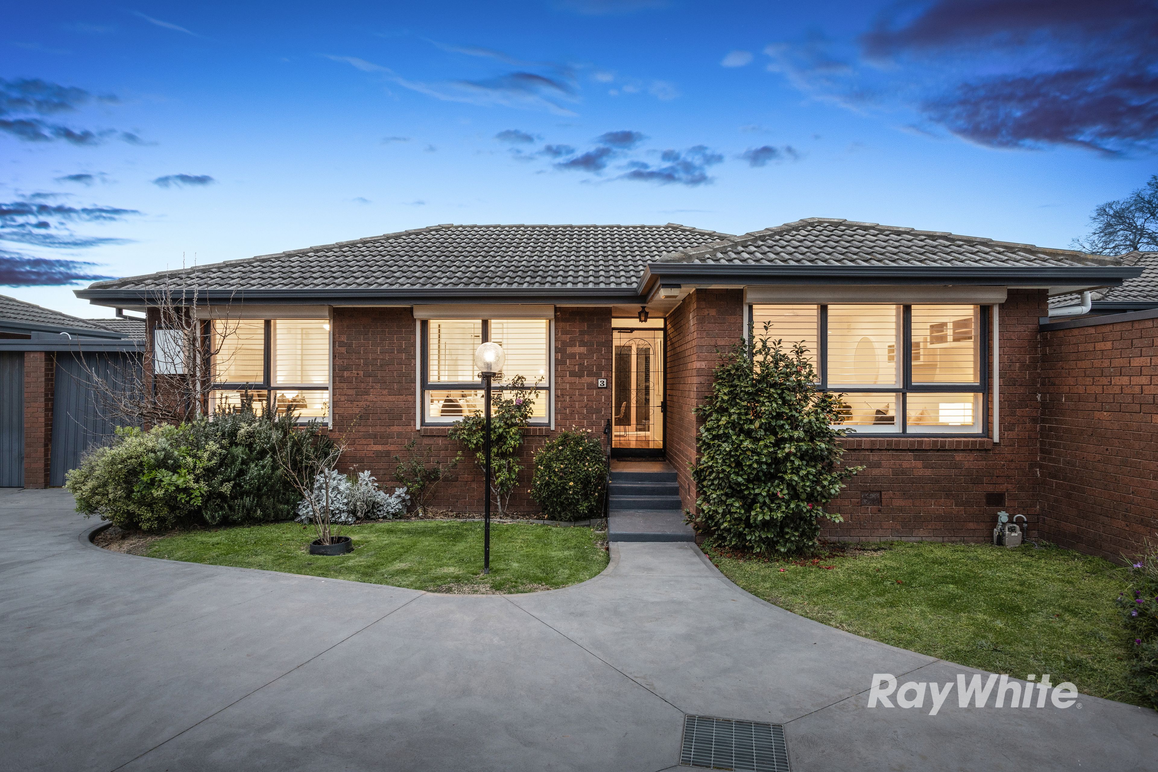 2-4 Moonya Road, Carnegie VIC 3163