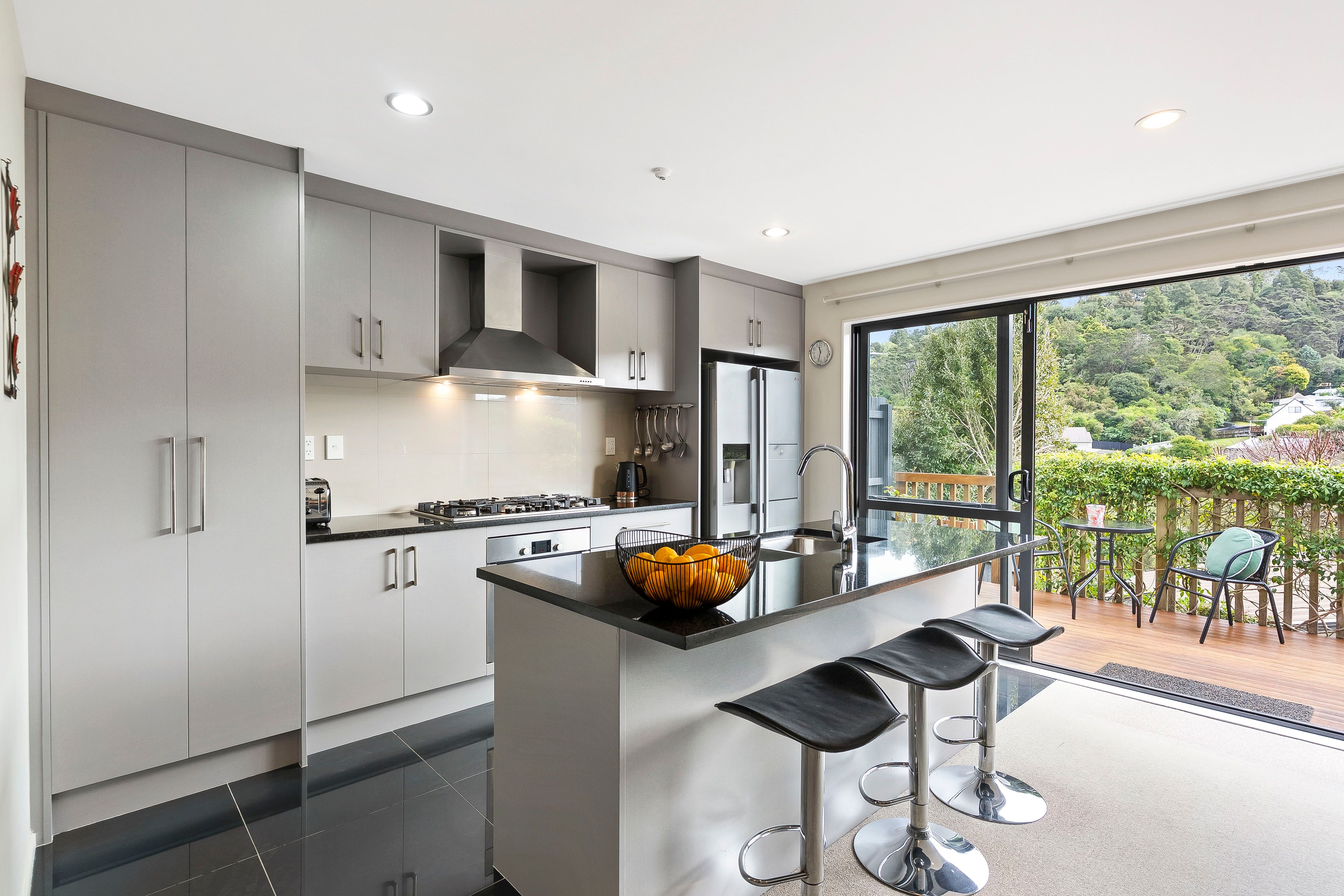 3/75 Tamahere Drive, Glenfield, North Shore City