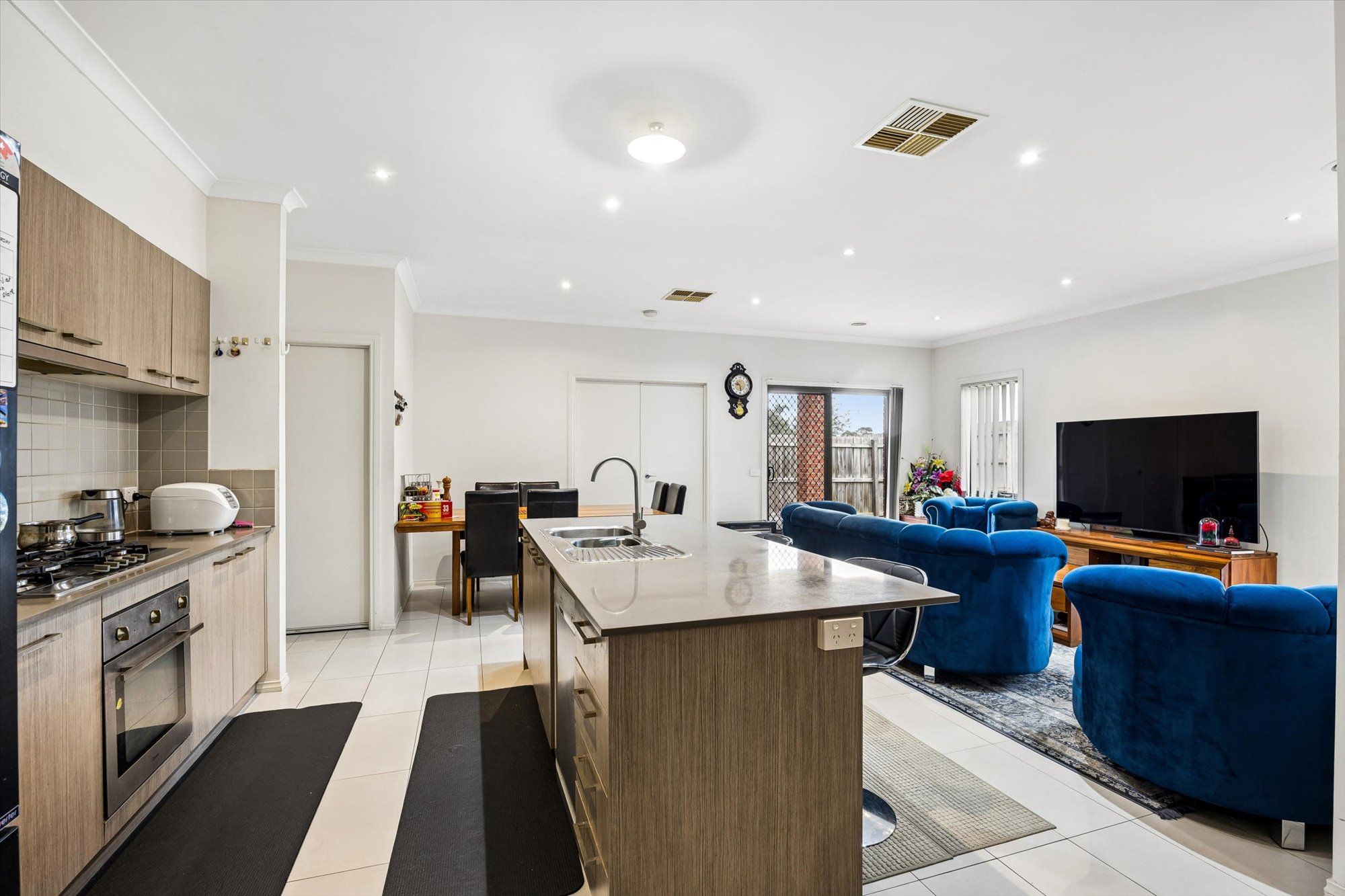 53 Vimini Drive — photo 3 of 6