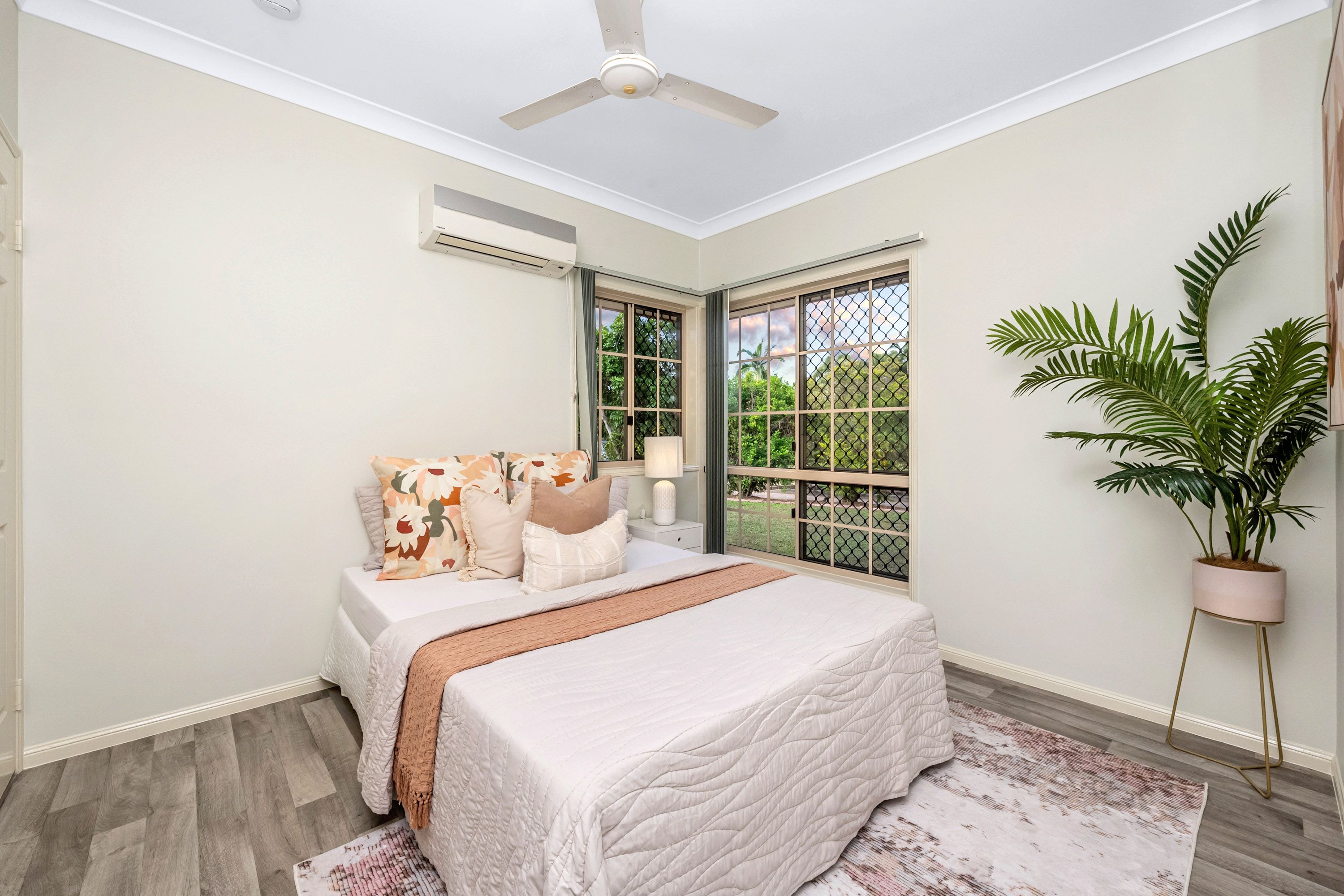6 Yeldham Court — photo 11 of 16