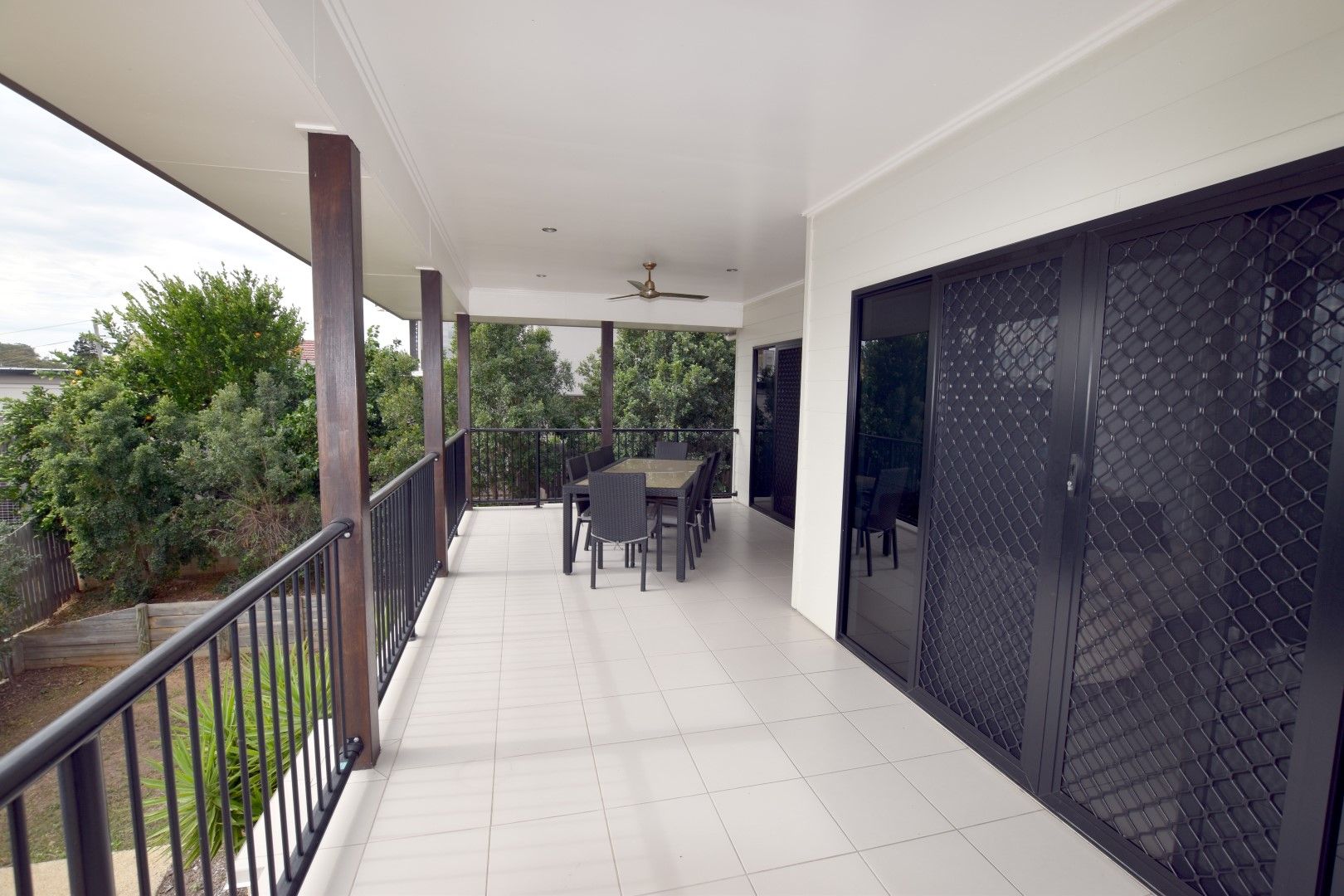 2/5 Worthington Street, West Gladstone, QLD 4680