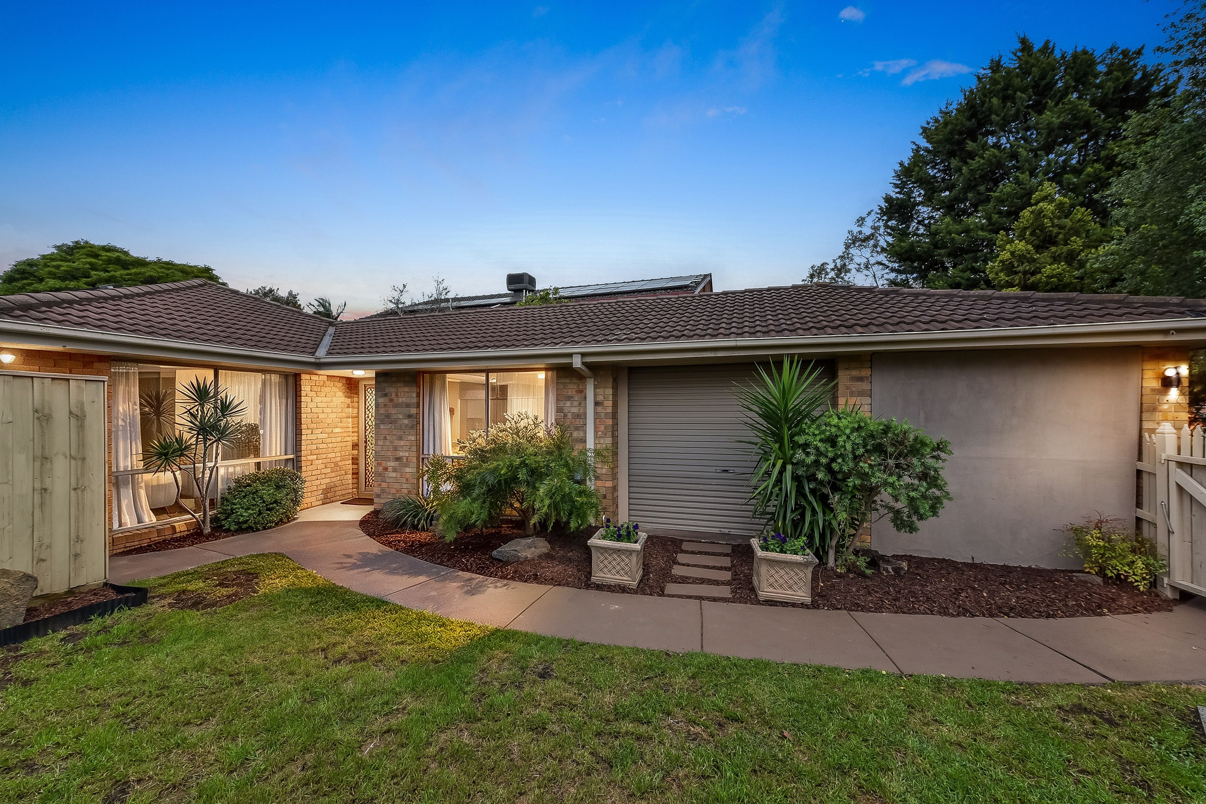 11 Leo Close — photo from Ray White Wantirna