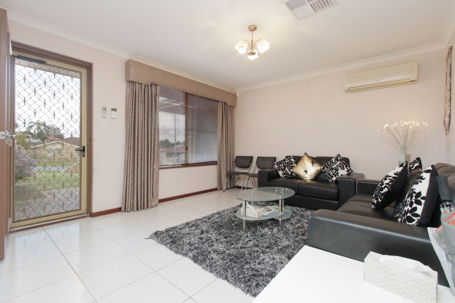 13 St Lawrence Drive, Beechboro, WA 6063
