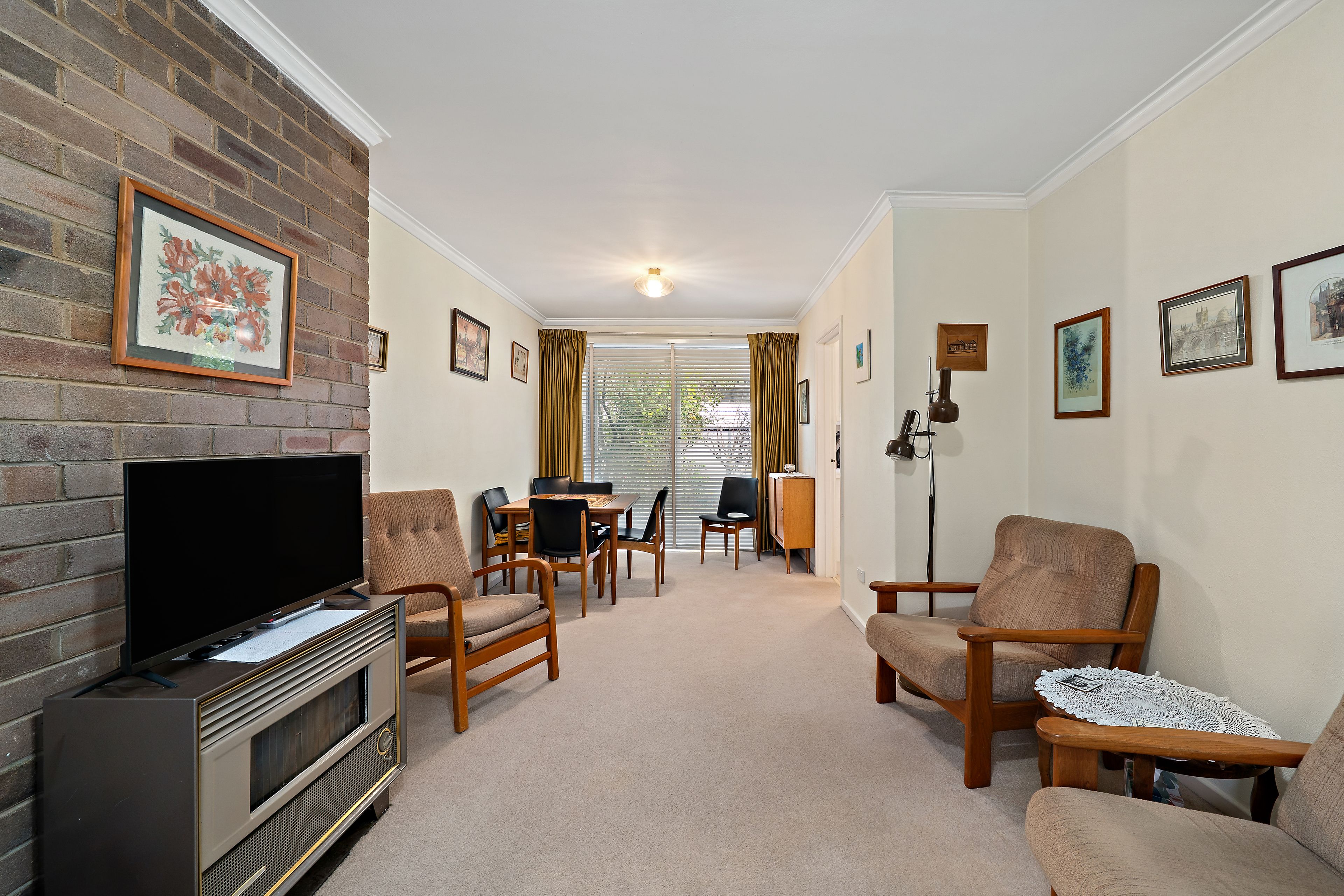 33 Lowrie Street — photo 9 of 20
