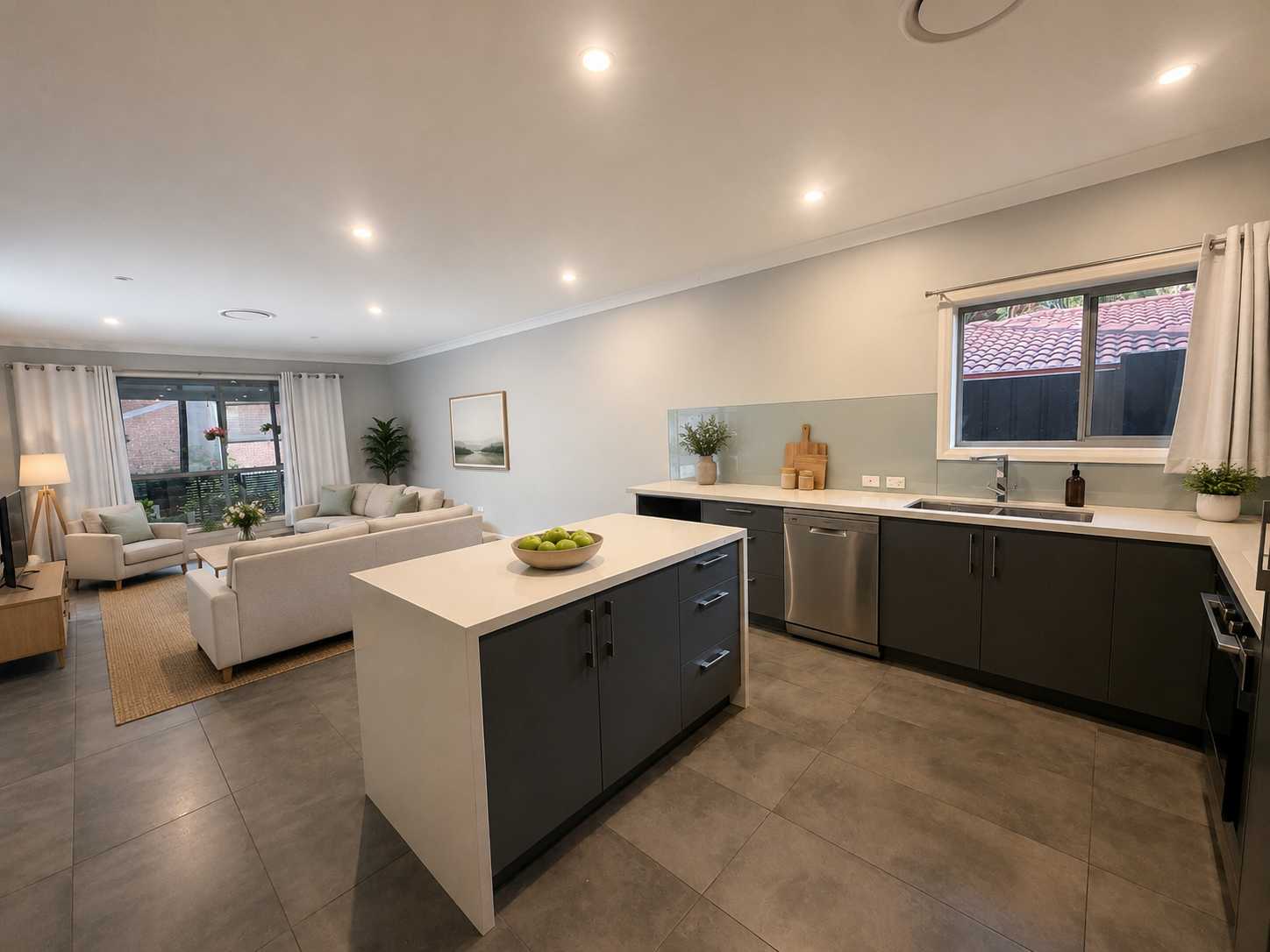 9 Myola Road — photo 3 of 11