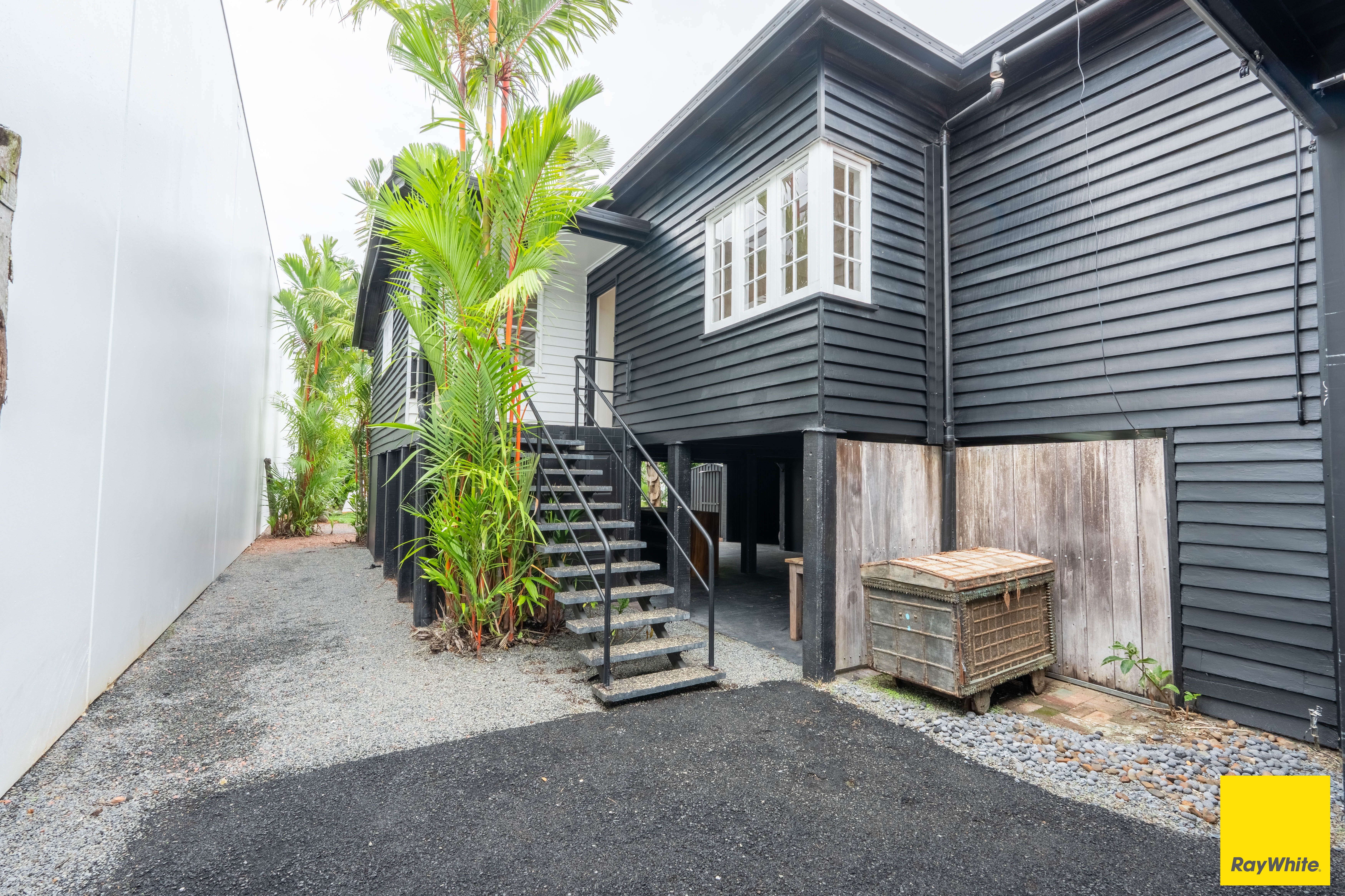 404 Sheridan Street, Cairns North, QLD 4870