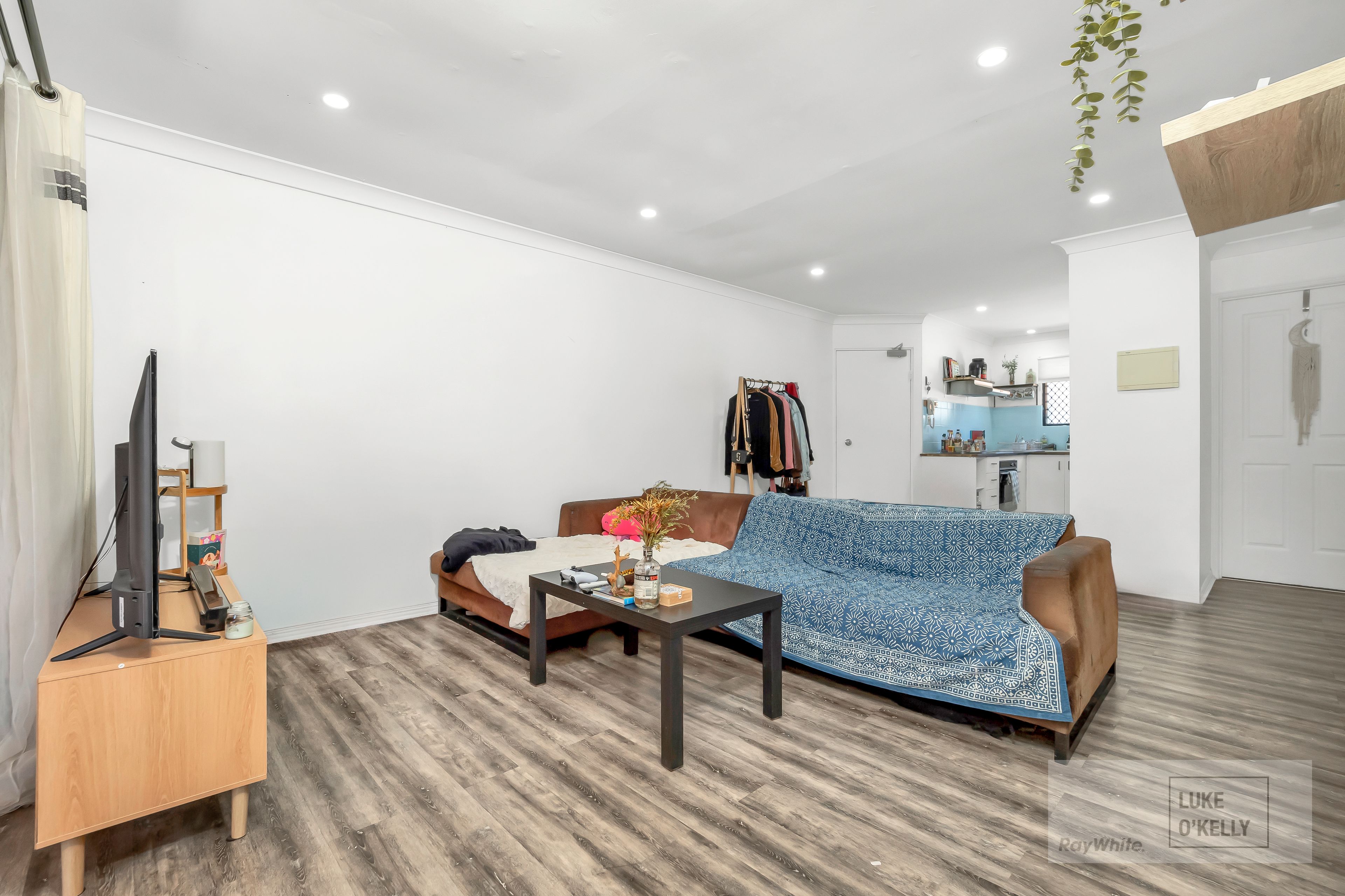 9/195 Gladstone Road — photo 4 of 11