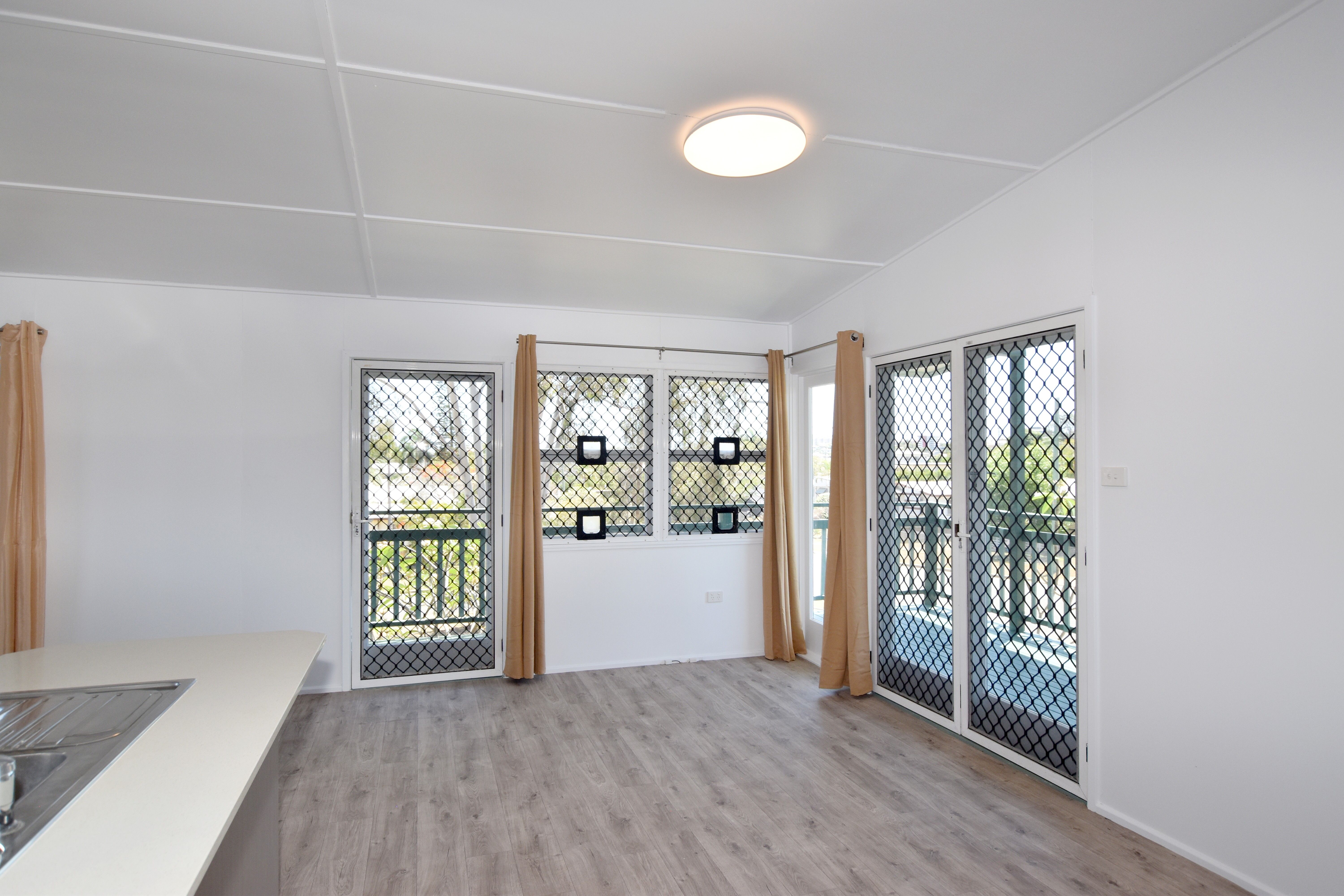 11 Ailsa Street, West Gladstone, QLD 4680