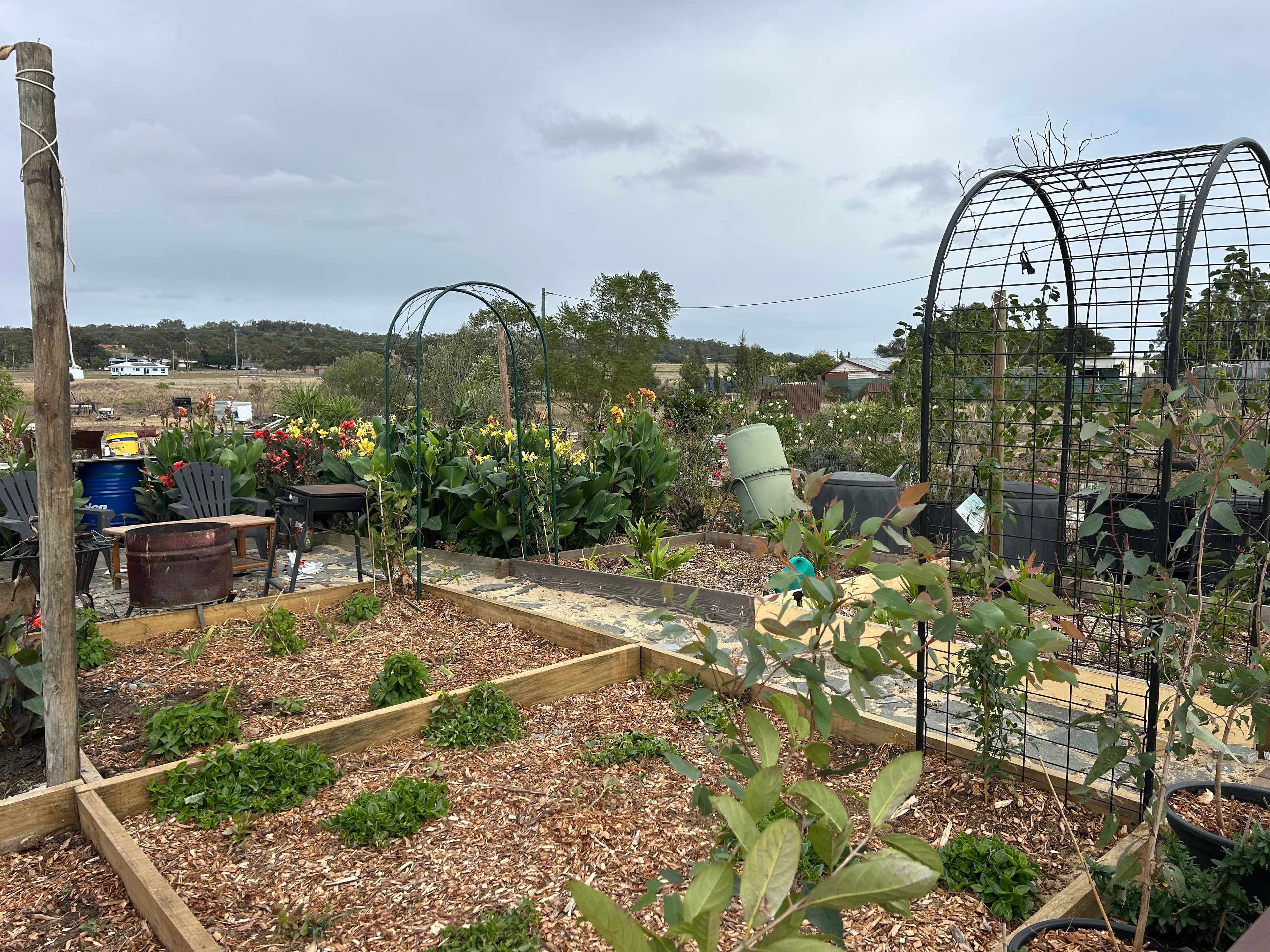 18 Earl Street, Jondaryan, QLD 4403