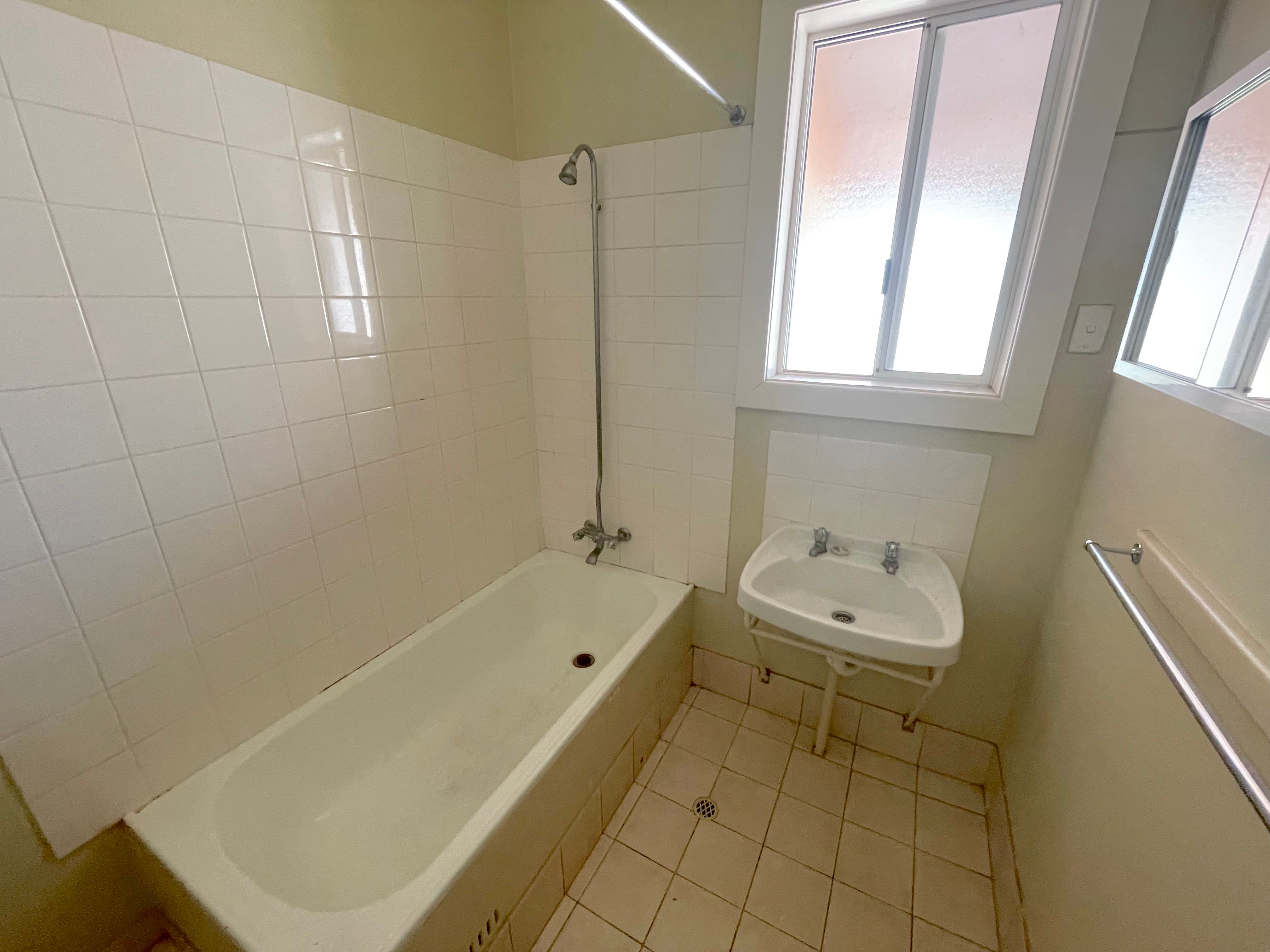 10 Oldridge Street — photo 8 of 11