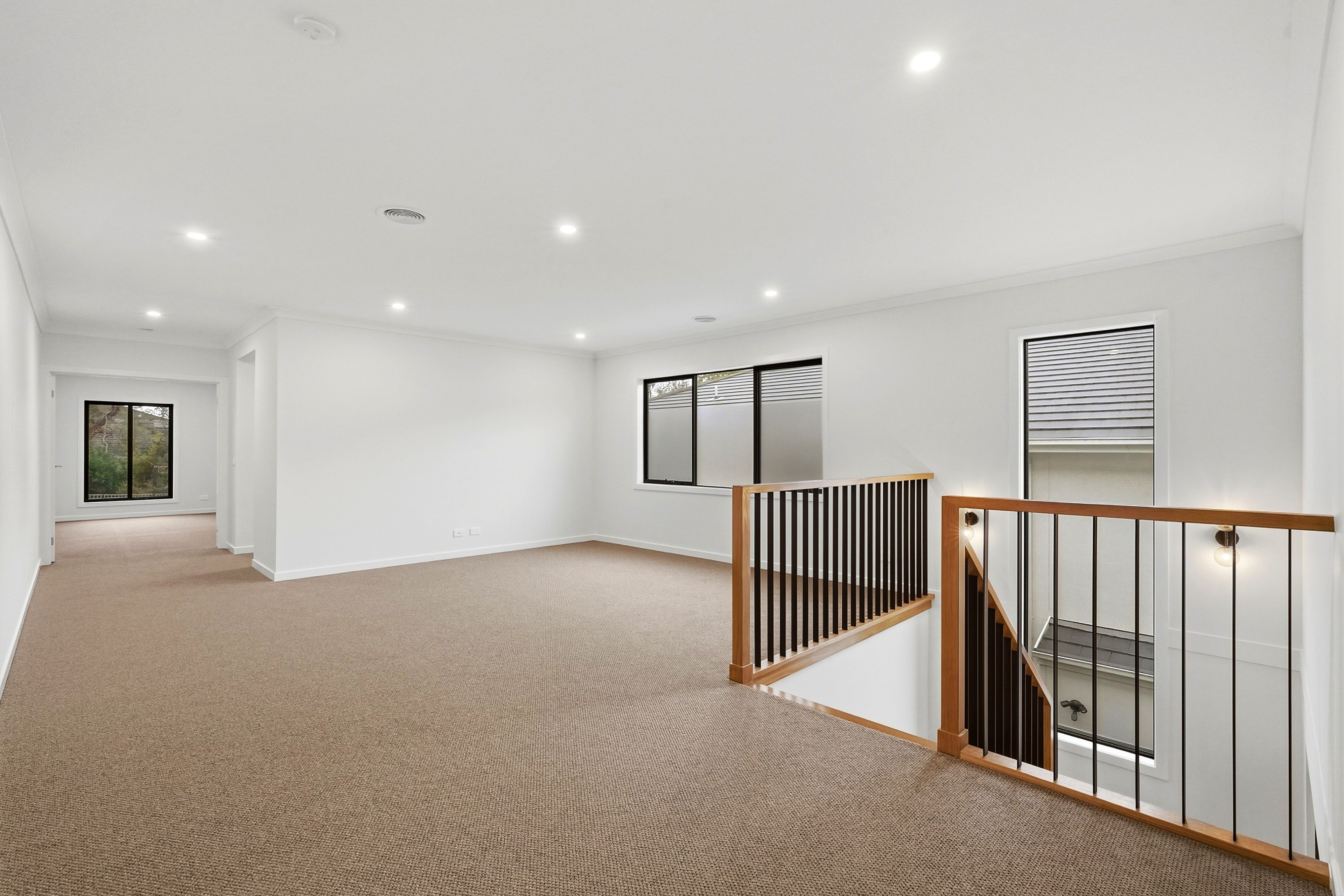 2 Belgravia Avenue — photo 12 of 20