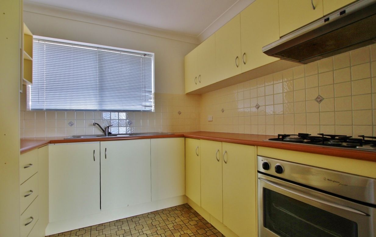 2/33 Curd Street, Greenslopes, QLD 4120
