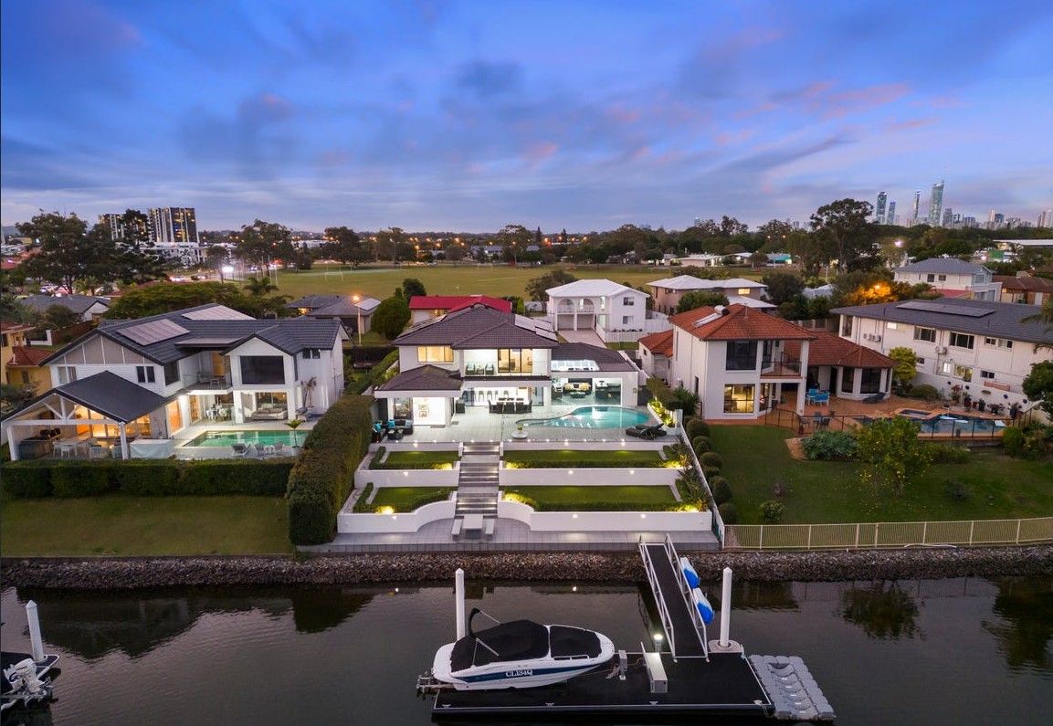 7 Volante Crescent, Mermaid Waters, QLD 4218