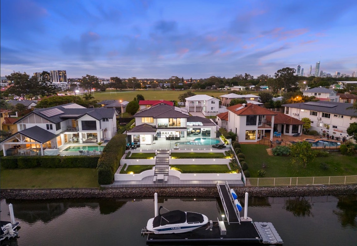 7 Volante Crescent, Mermaid Waters, QLD 4218