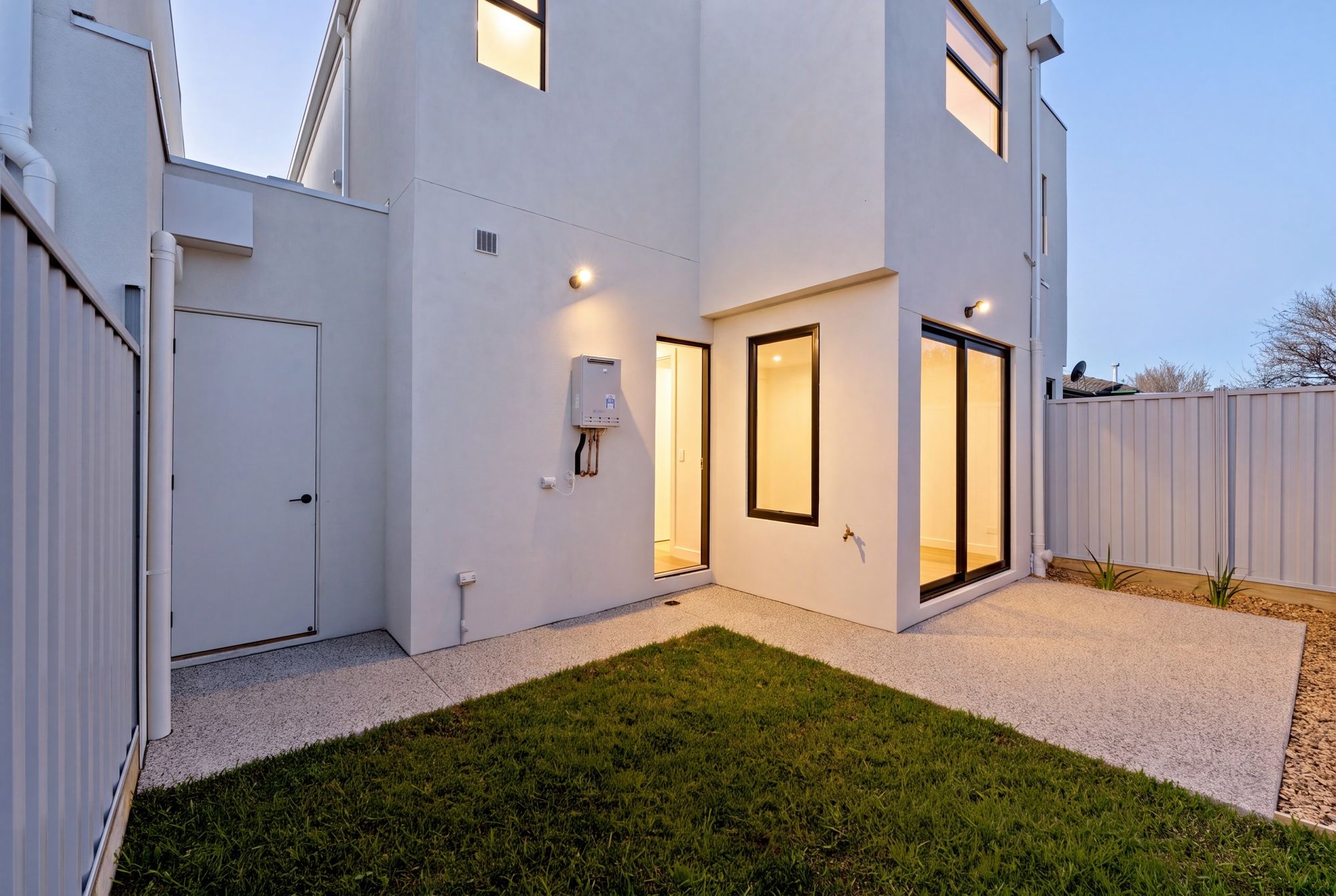 27 Paringa Road — photo 13 of 16