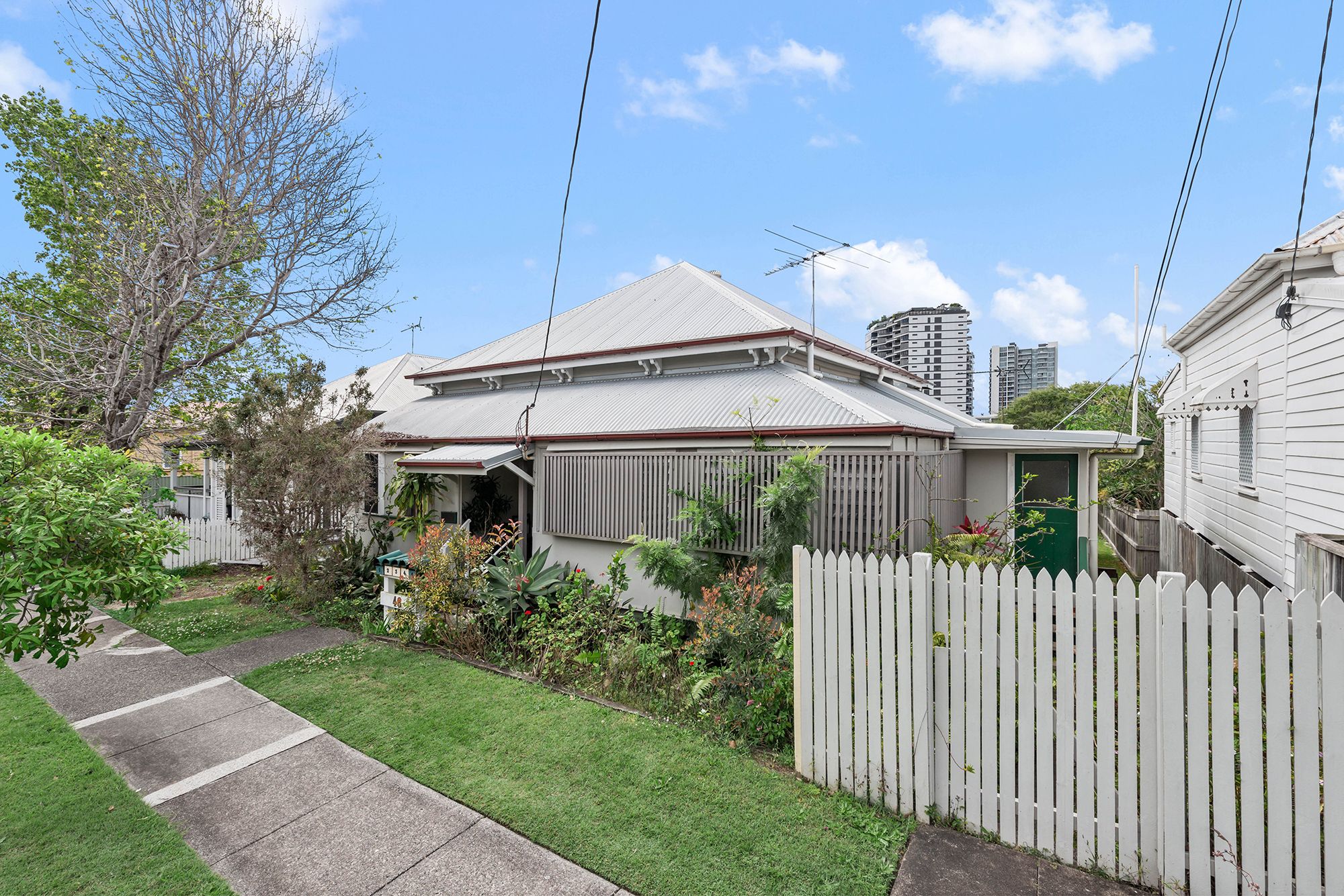 48 Broadway Street, Woolloongabba, QLD 4102