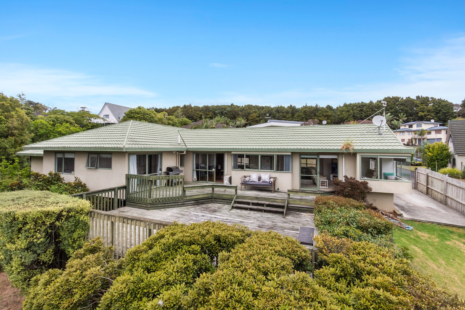 21 Silkwood Grove, Totara Heights, Manukau City